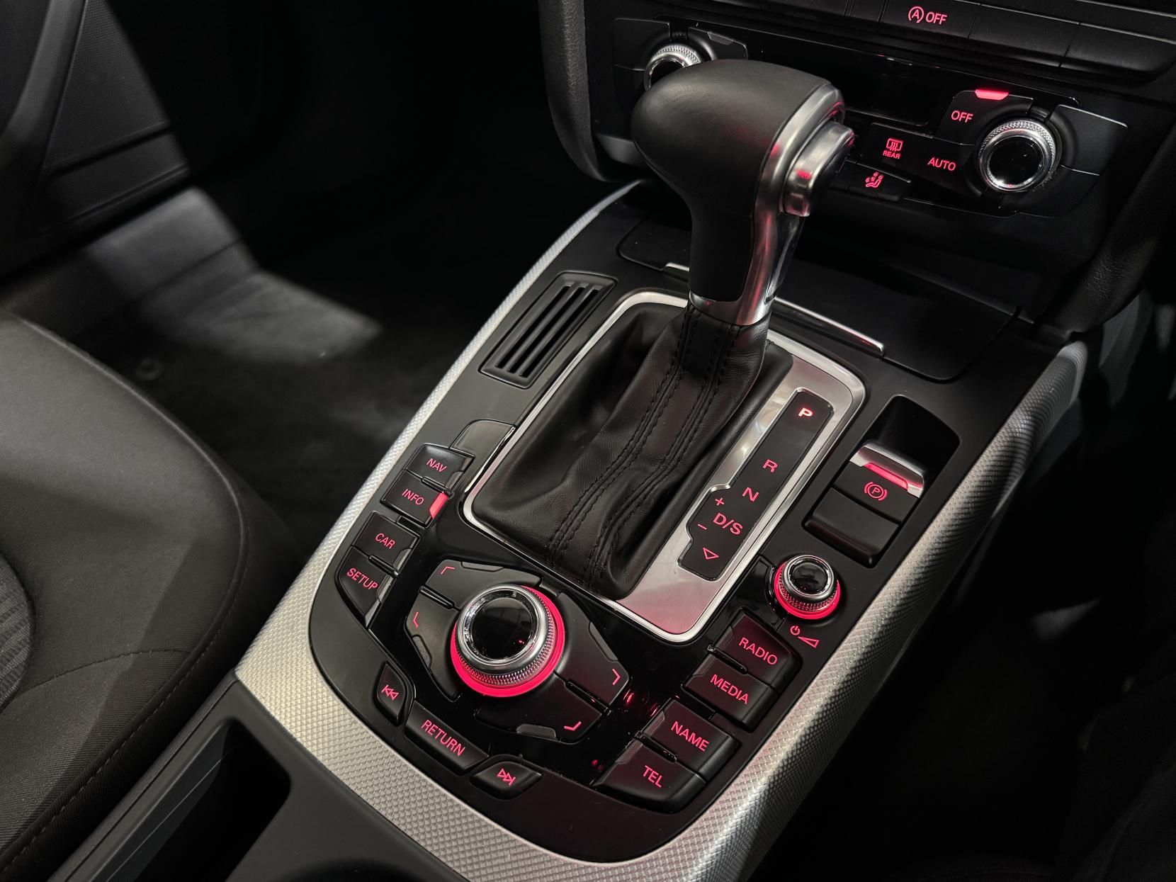 Audi A4 2.0 TDI SE Saloon 4dr Diesel Multitronic Euro 5 (s/s) (143 ps)