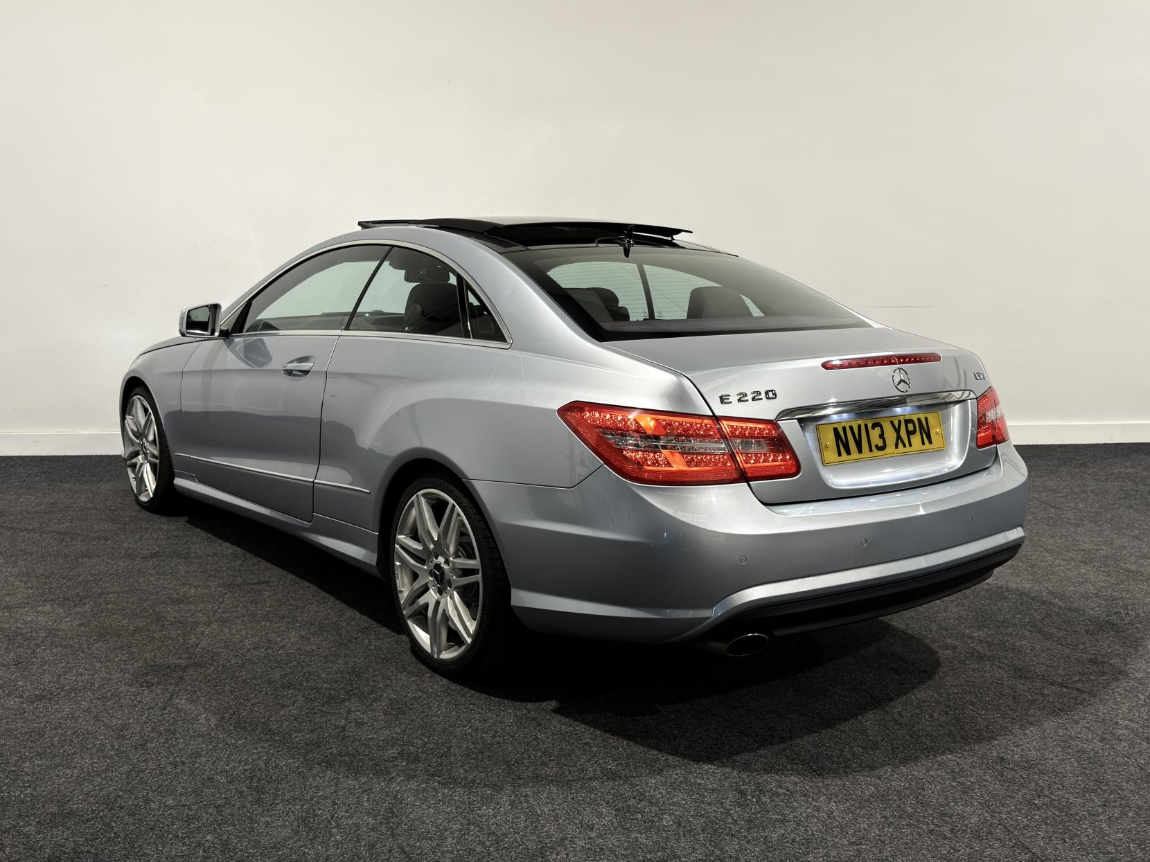 Mercedes-Benz E Class 2.1 E220 CDI BlueEfficiency Sport Coupe 2dr Diesel G-Tronic+ Euro 5 (s/s) (170 ps)