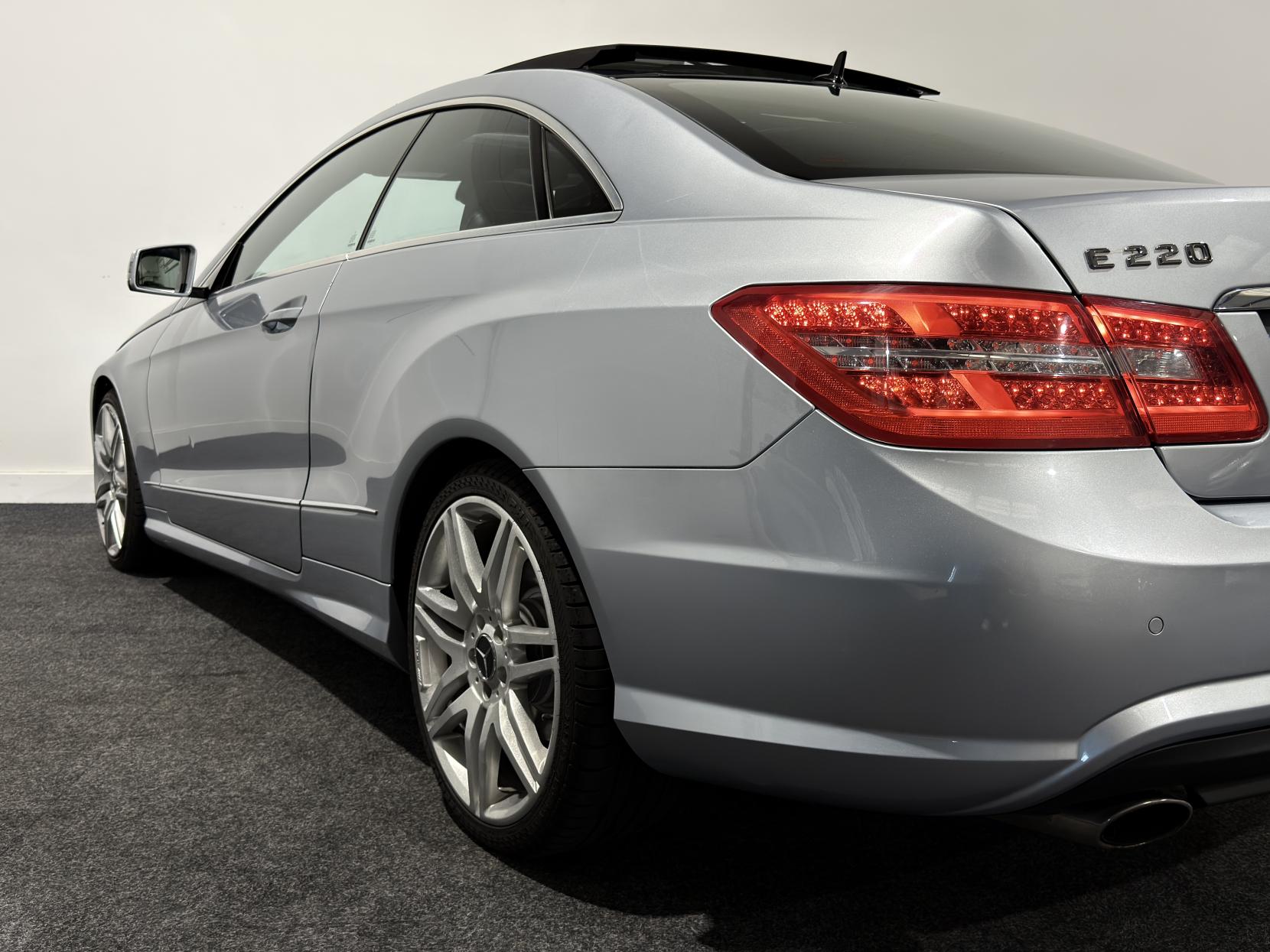Mercedes-Benz E Class 2.1 E220 CDI BlueEfficiency Sport Coupe 2dr Diesel G-Tronic+ Euro 5 (s/s) (170 ps)