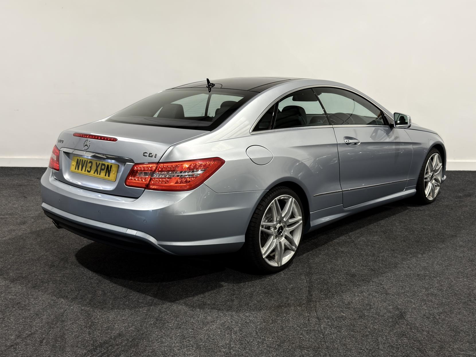 Mercedes-Benz E Class 2.1 E220 CDI BlueEfficiency Sport Coupe 2dr Diesel G-Tronic+ Euro 5 (s/s) (170 ps)