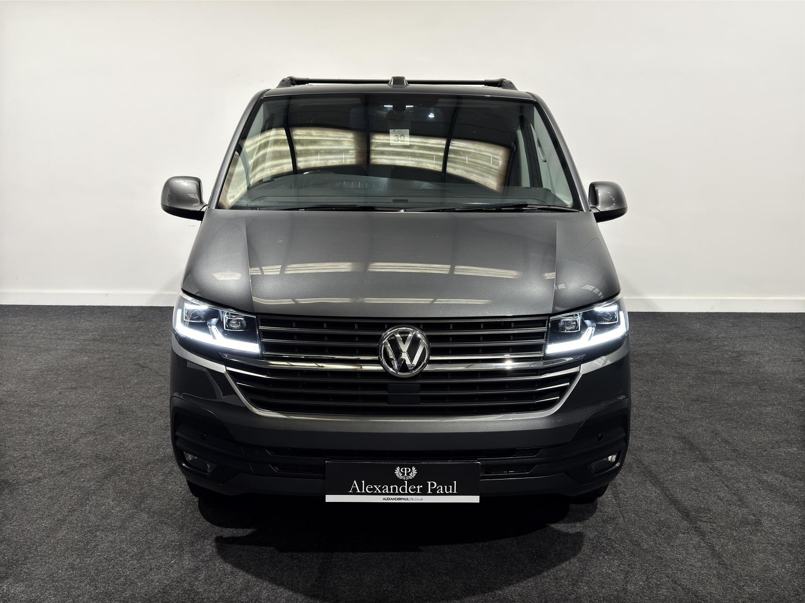 Volkswagen Transporter 2.0 BiTDI T32 Highline Panel Van 5dr Diesel DSG FWD LWB High Roof Euro 6 (s/s) (204 ps)