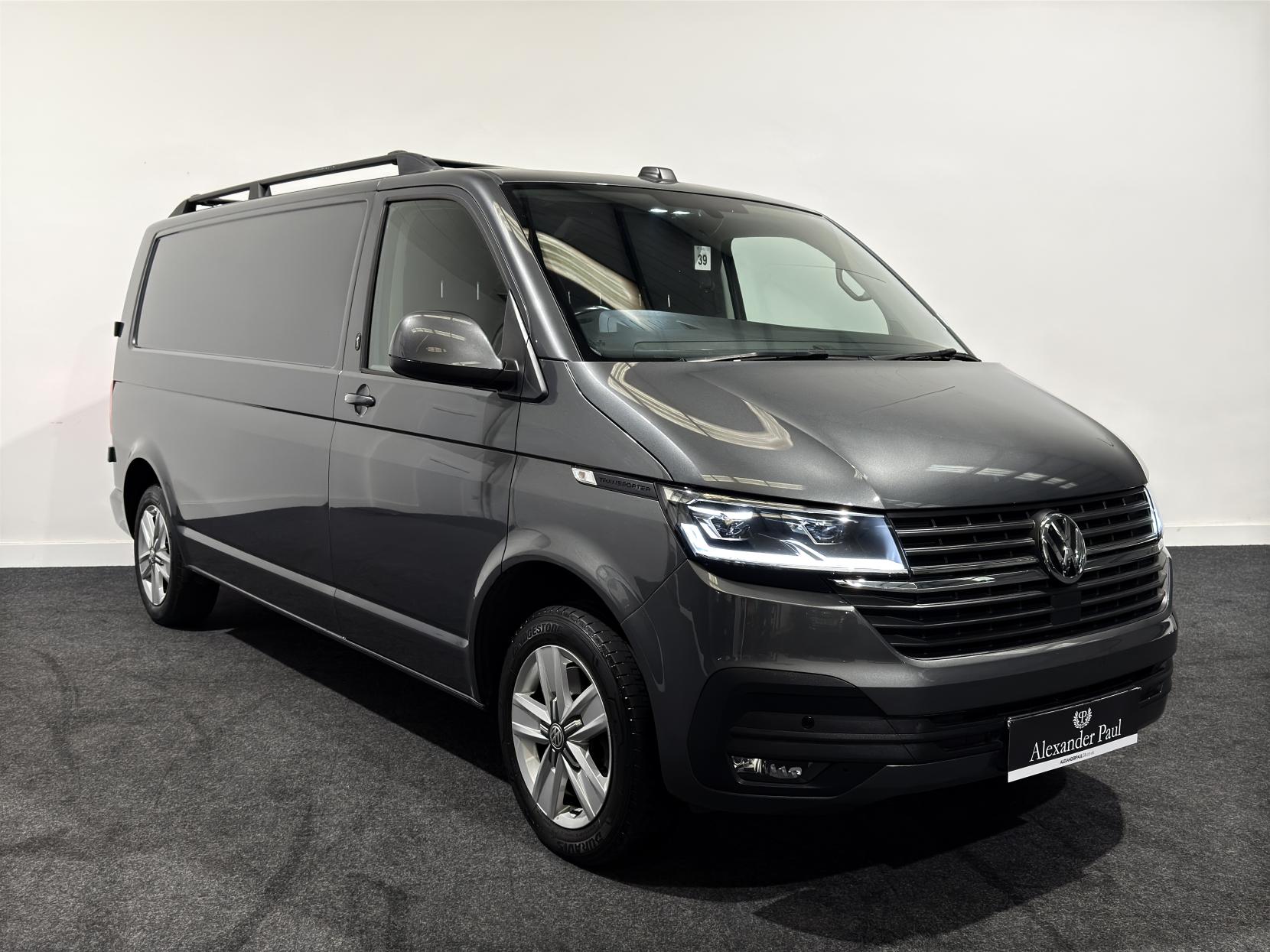 Volkswagen Transporter 2.0 BiTDI T32 Highline Panel Van 5dr Diesel DSG FWD LWB High Roof Euro 6 (s/s) (204 ps)