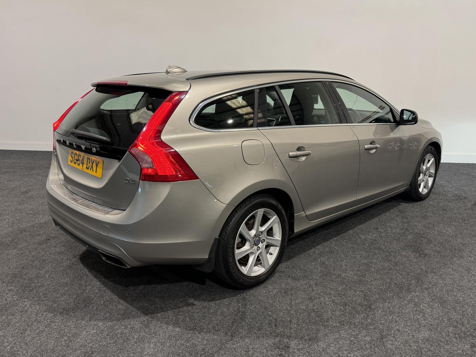 Volvo V60 2.0 D4 SE Estate 5dr Diesel Manual Euro 6 (s/s) (181 ps)