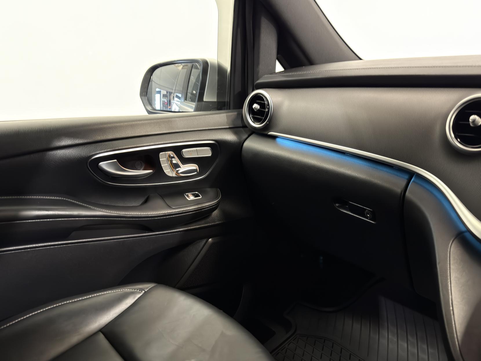 Mercedes-Benz V Class 2.2 V250d BlueTEC Sport MPV 5dr Diesel G-Tronic+ Euro 6 (s/s) 8 Seat XLWB (190 ps)