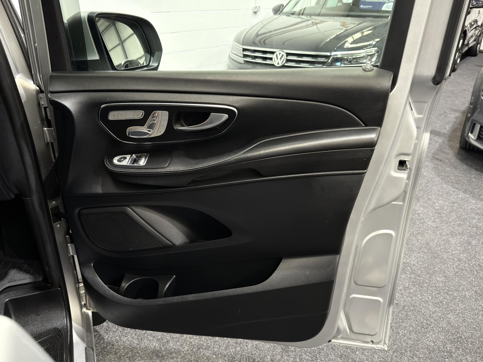 Mercedes-Benz V Class 2.2 V250d BlueTEC Sport MPV 5dr Diesel G-Tronic+ Euro 6 (s/s) 8 Seat XLWB (190 ps)