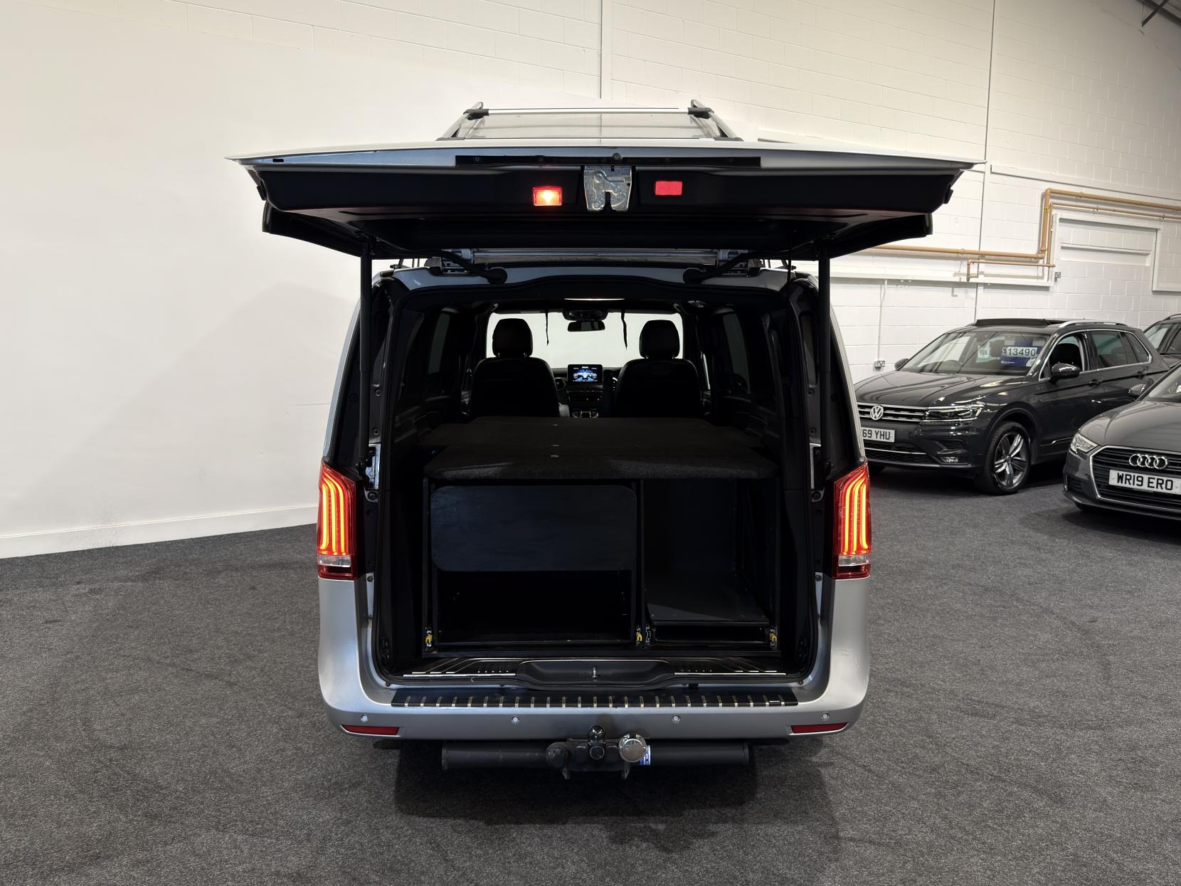 Mercedes-Benz V Class 2.2 V250d BlueTEC Sport MPV 5dr Diesel G-Tronic+ Euro 6 (s/s) 8 Seat XLWB (190 ps)