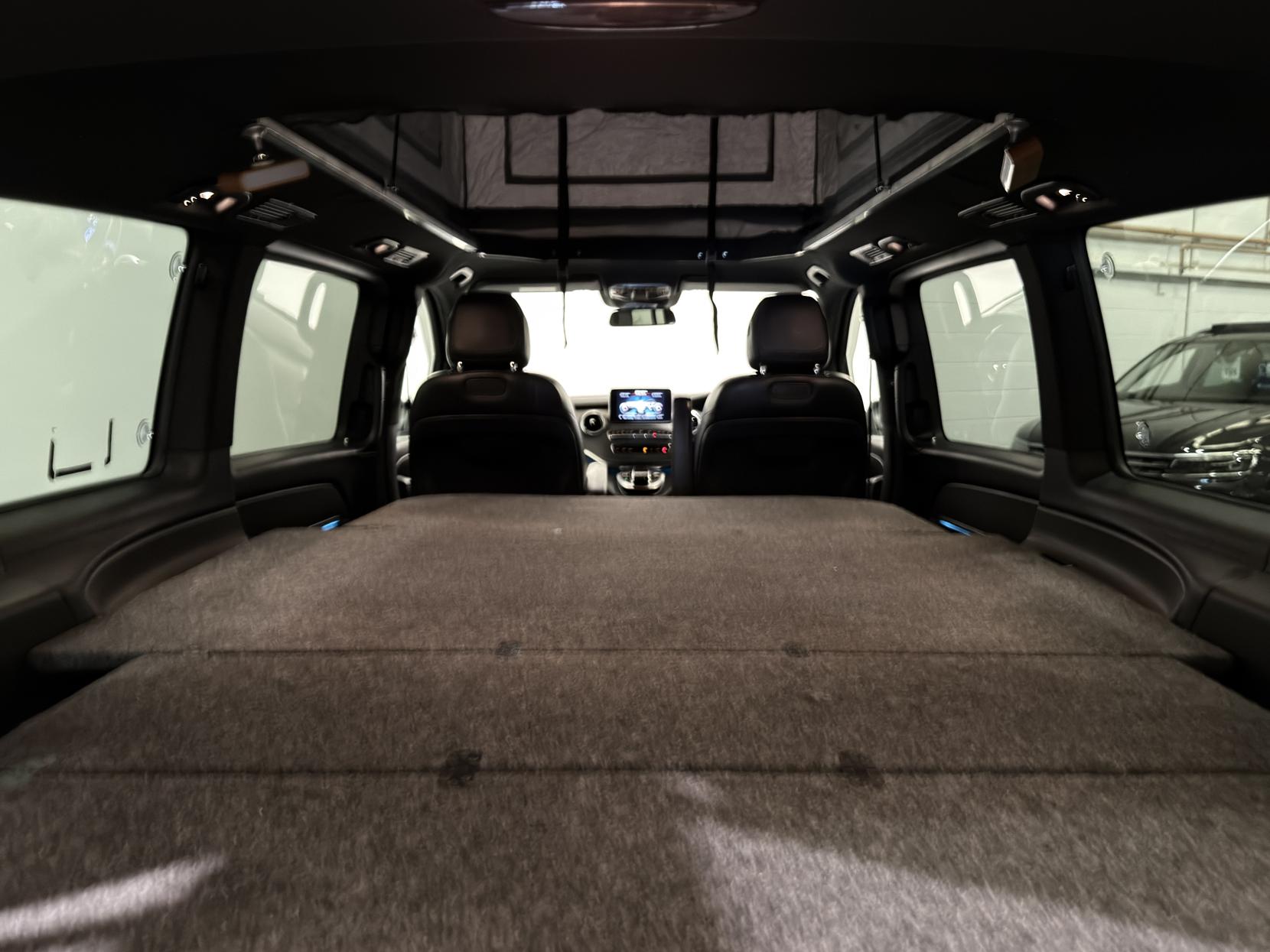 Mercedes-Benz V Class 2.2 V250d BlueTEC Sport MPV 5dr Diesel G-Tronic+ Euro 6 (s/s) 8 Seat XLWB (190 ps)