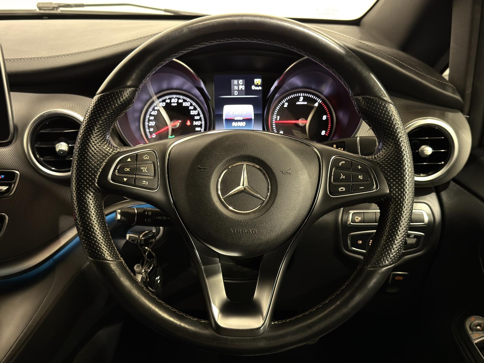 Mercedes-Benz V Class 2.2 V250d BlueTEC Sport MPV 5dr Diesel G-Tronic+ Euro 6 (s/s) 8 Seat XLWB (190 ps)