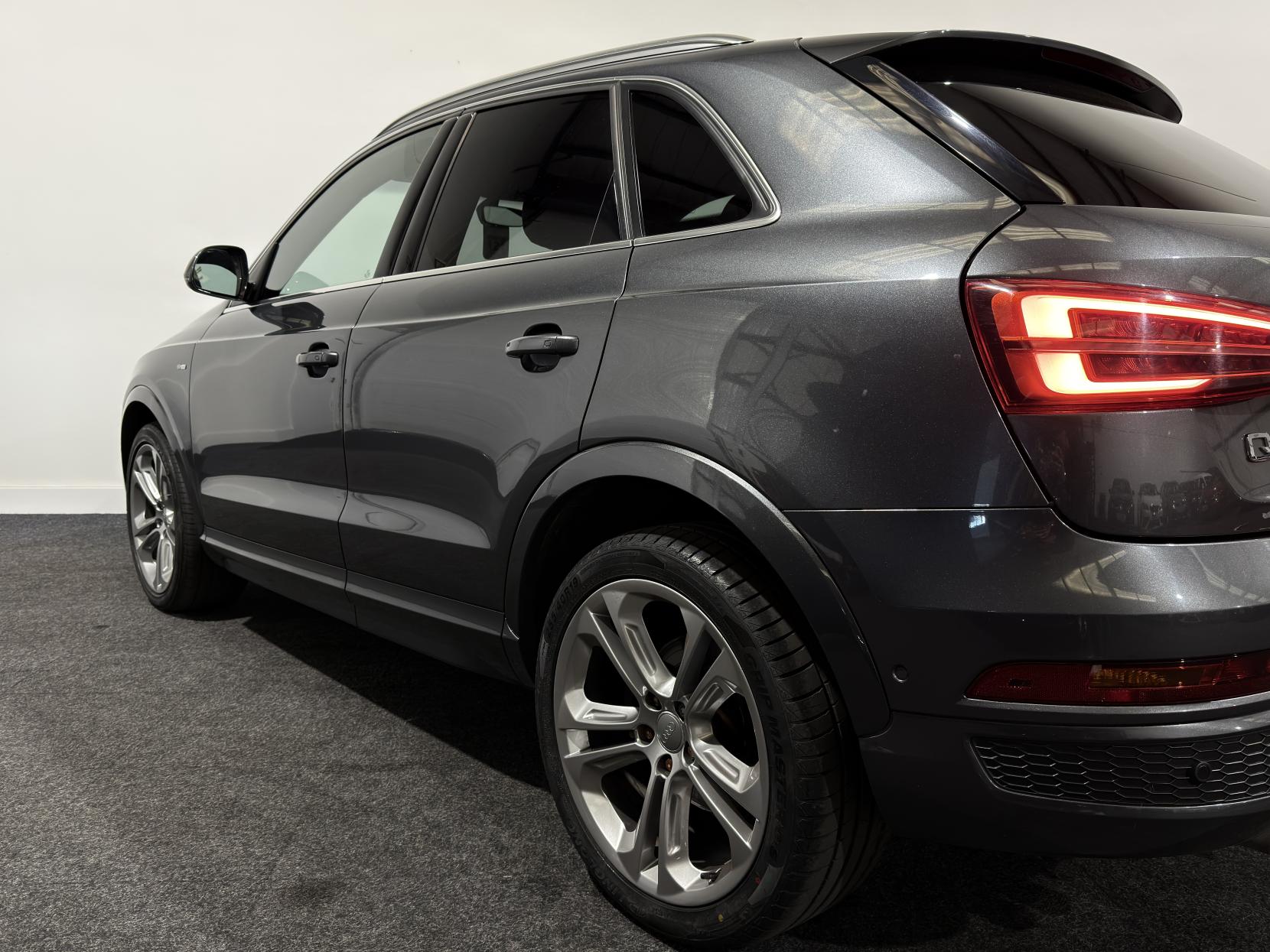 Audi Q3 2.0 TDI S line Plus SUV 5dr Diesel S Tronic quattro Euro 6 (s/s) (184 ps)