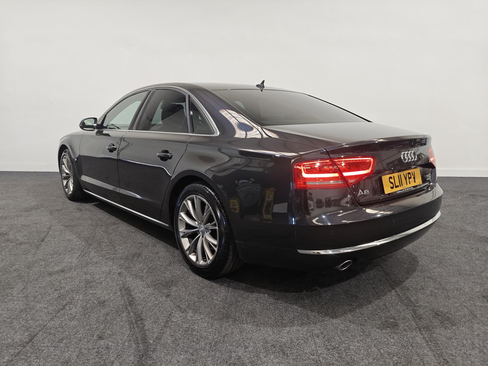Audi A8 3.0 TDI V6 Executive SE Saloon 4dr Diesel Tiptronic quattro Euro 5 (s/s) (250 ps)
