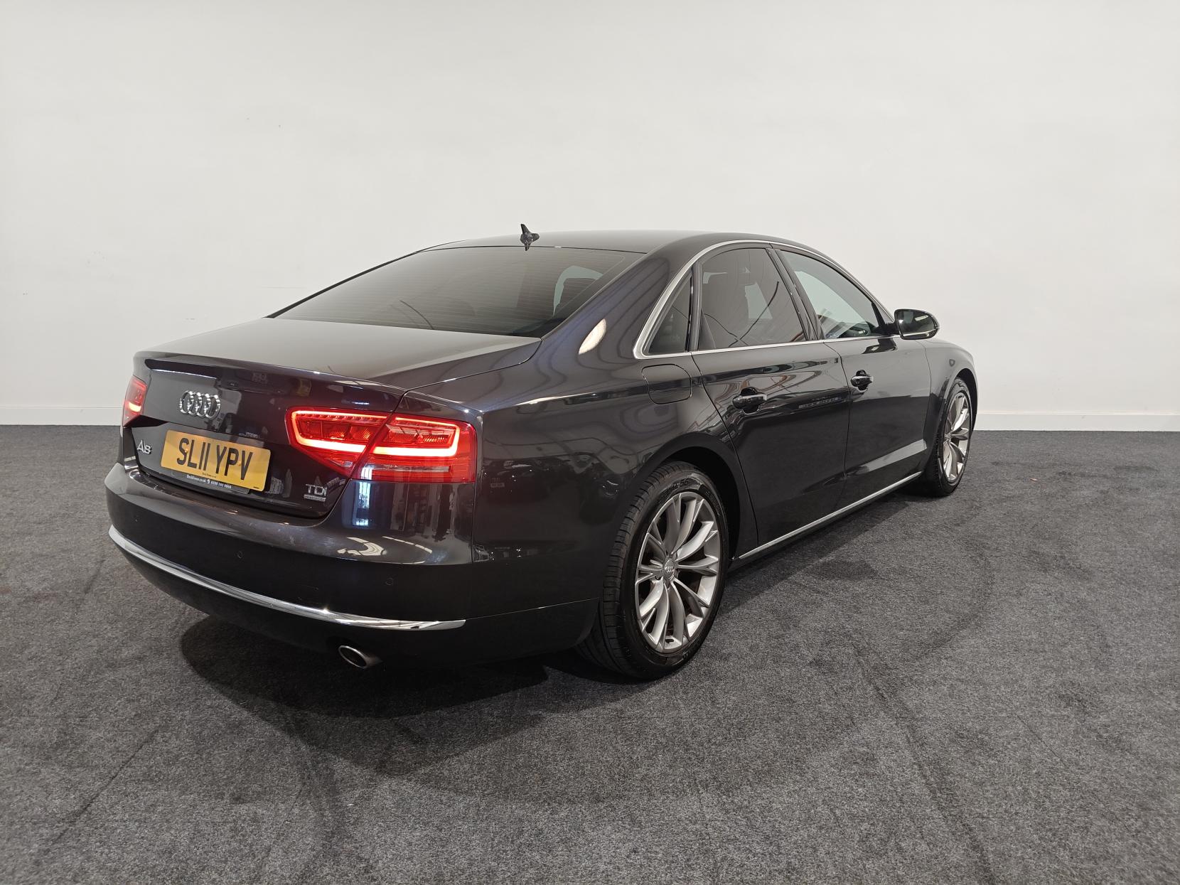 Audi A8 3.0 TDI V6 Executive SE Saloon 4dr Diesel Tiptronic quattro Euro 5 (s/s) (250 ps)