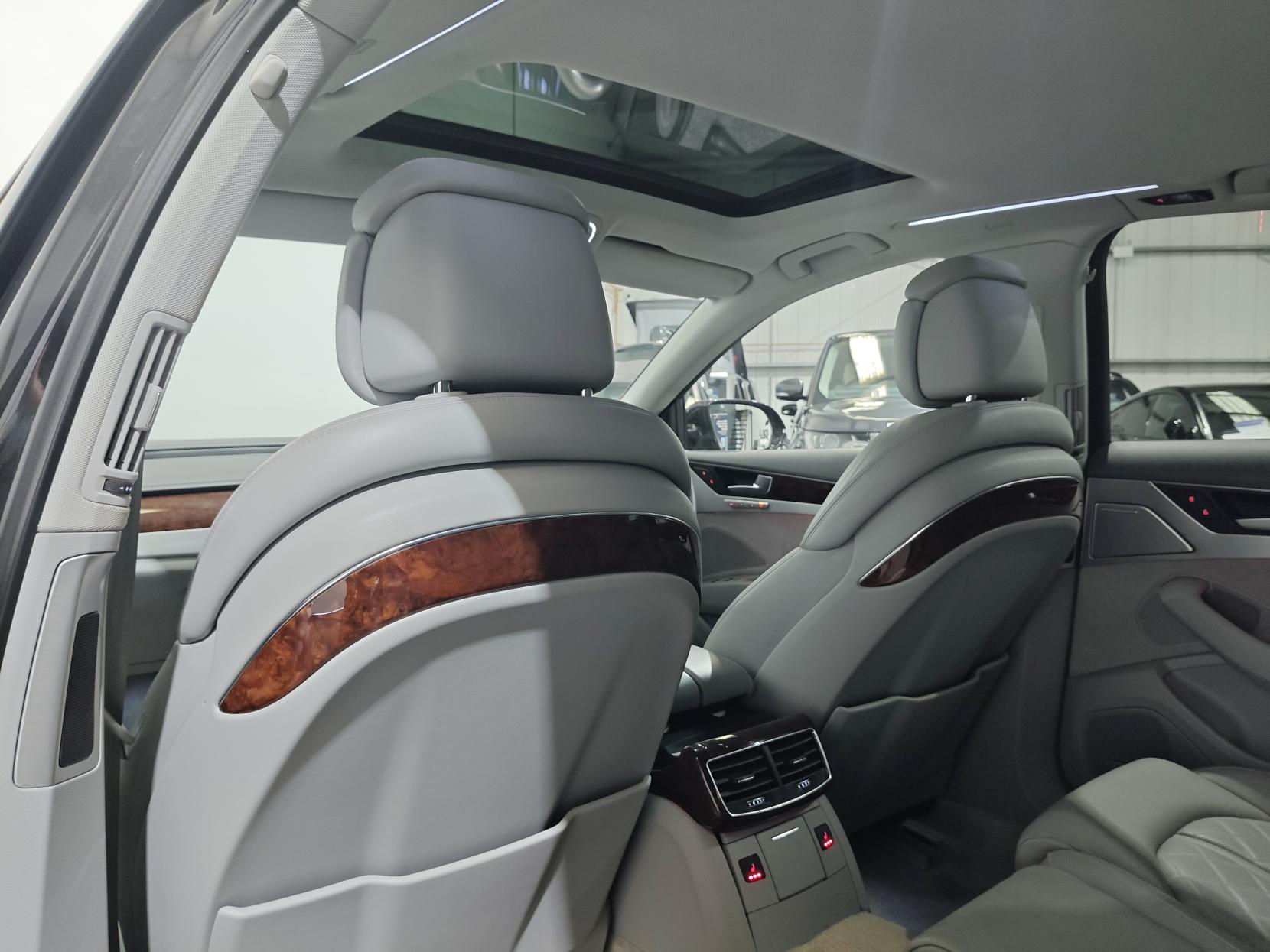 Audi A8 3.0 TDI V6 Executive SE Saloon 4dr Diesel Tiptronic quattro Euro 5 (s/s) (250 ps)