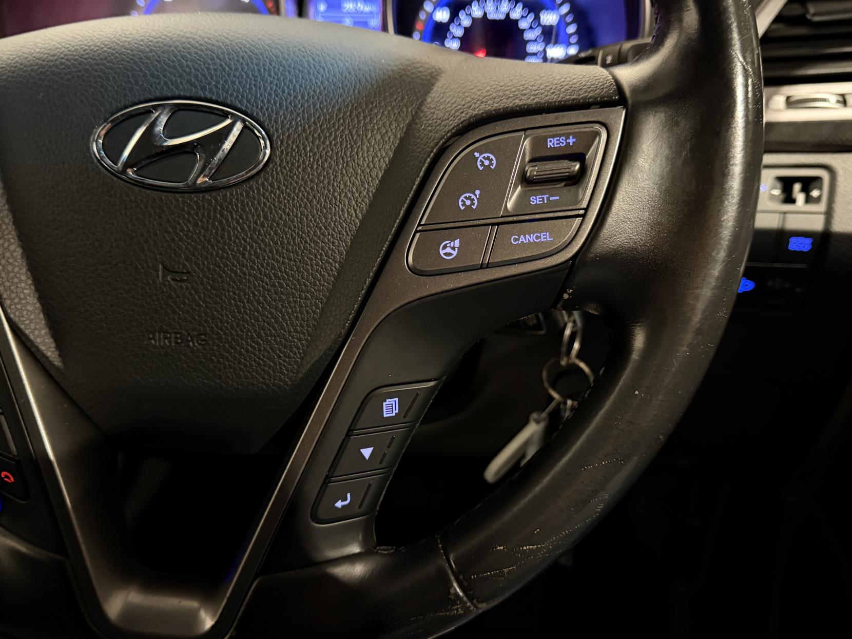 Hyundai Santa Fe 2.2 CRDi Premium SUV 5dr Diesel Auto 4WD Euro 5 (7 seat) (194 bhp)