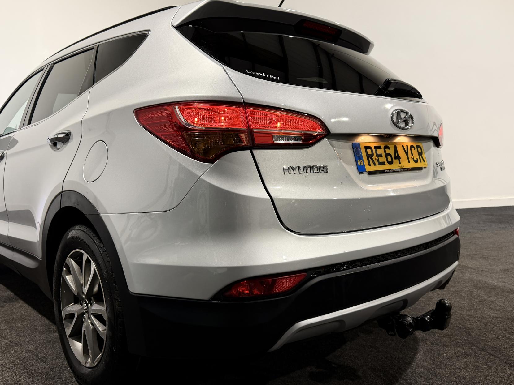 Hyundai Santa Fe 2.2 CRDi Premium SUV 5dr Diesel Auto 4WD Euro 5 (7 seat) (194 bhp)