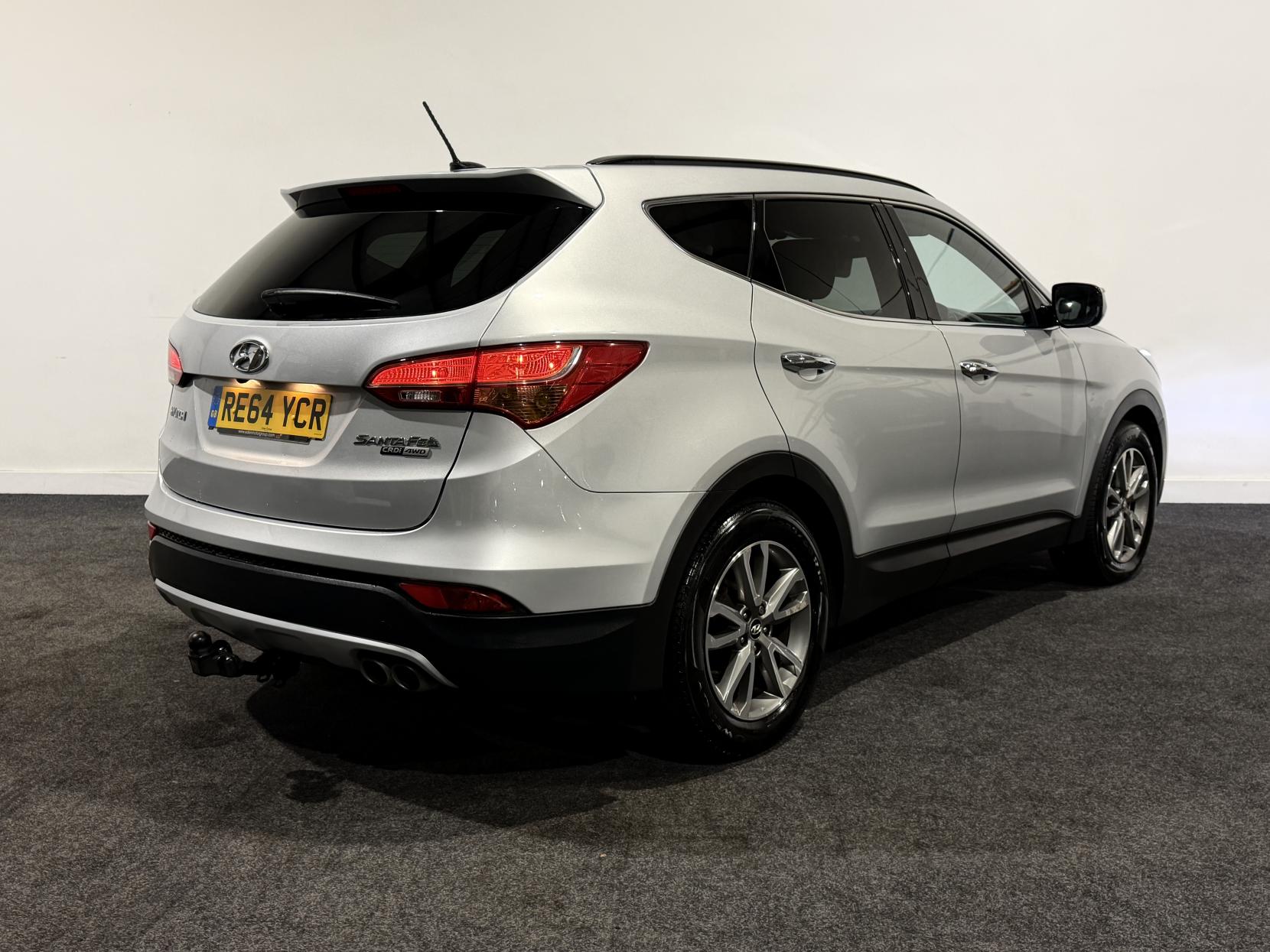 Hyundai Santa Fe 2.2 CRDi Premium SUV 5dr Diesel Auto 4WD Euro 5 (7 seat) (194 bhp)