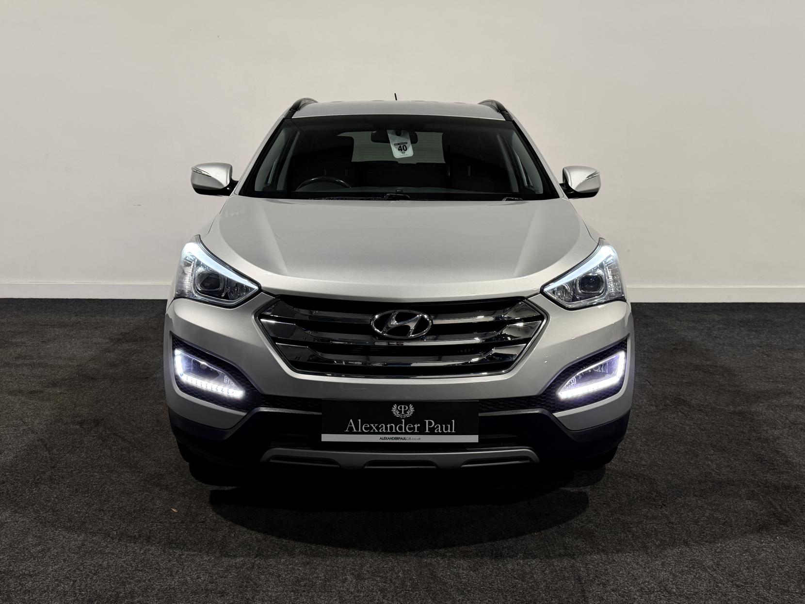 Hyundai Santa Fe 2.2 CRDi Premium SUV 5dr Diesel Auto 4WD Euro 5 (7 seat) (194 bhp)