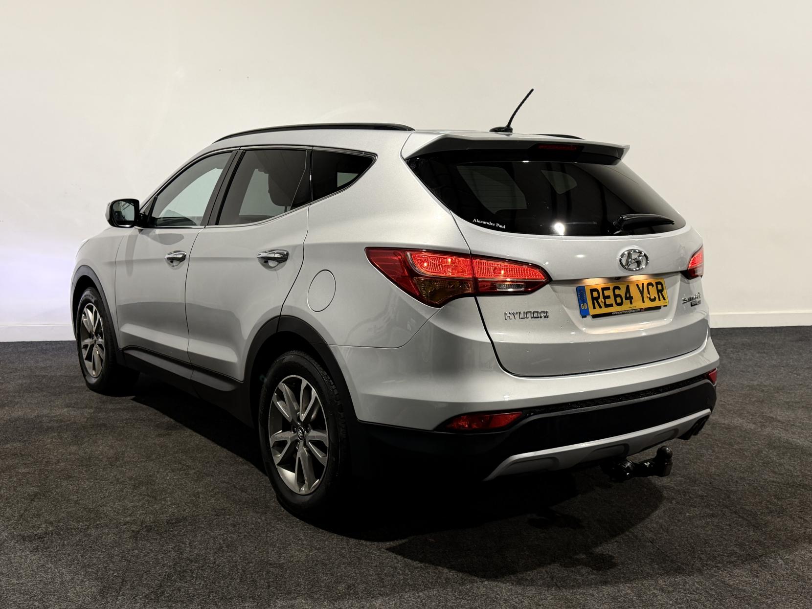 Hyundai Santa Fe 2.2 CRDi Premium SUV 5dr Diesel Auto 4WD Euro 5 (7 seat) (194 bhp)