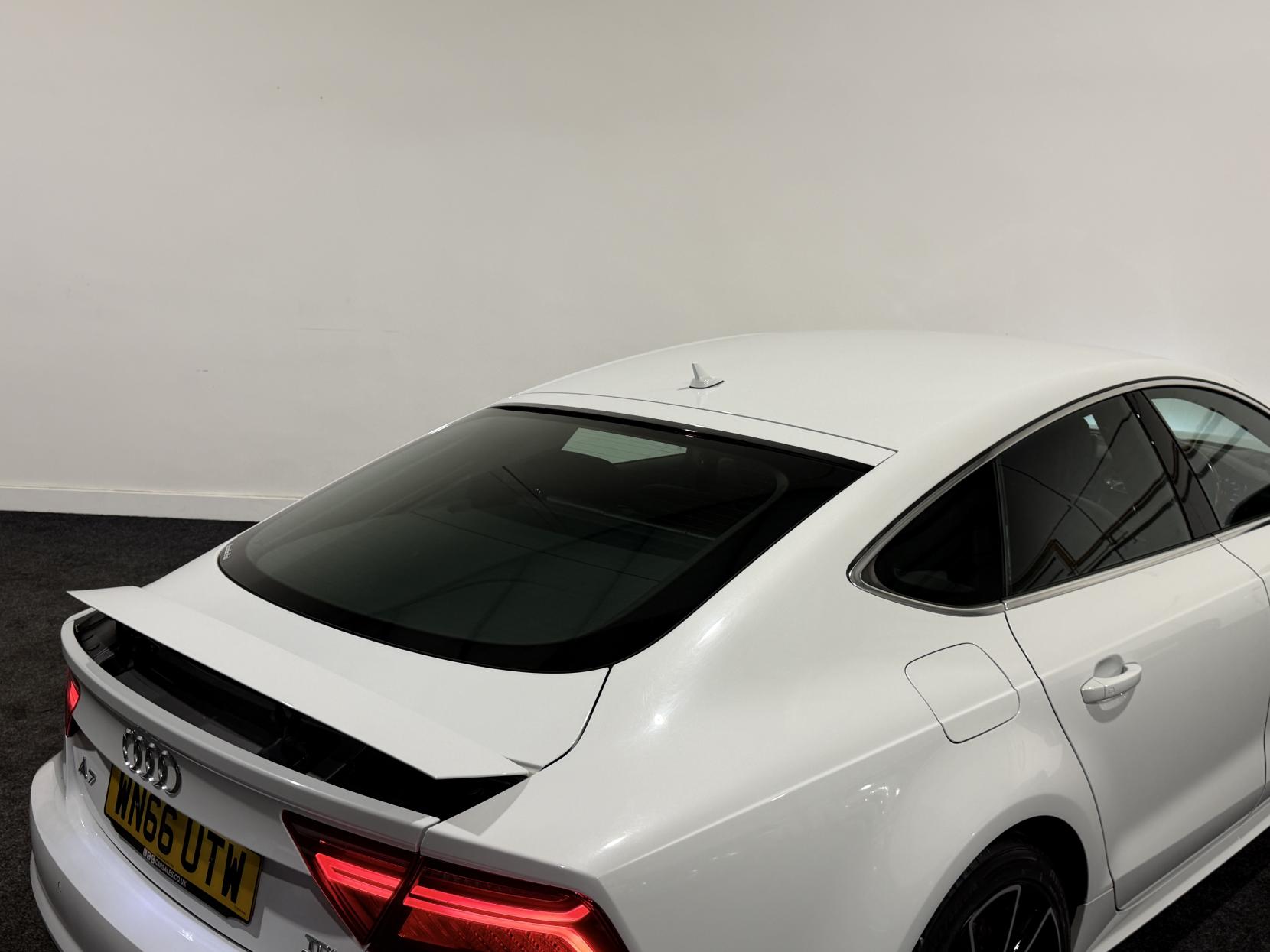 Audi A7 3.0 TDI V6 ultra S line Sportback 5dr Diesel S Tronic Euro 6 (s/s) (218 ps)