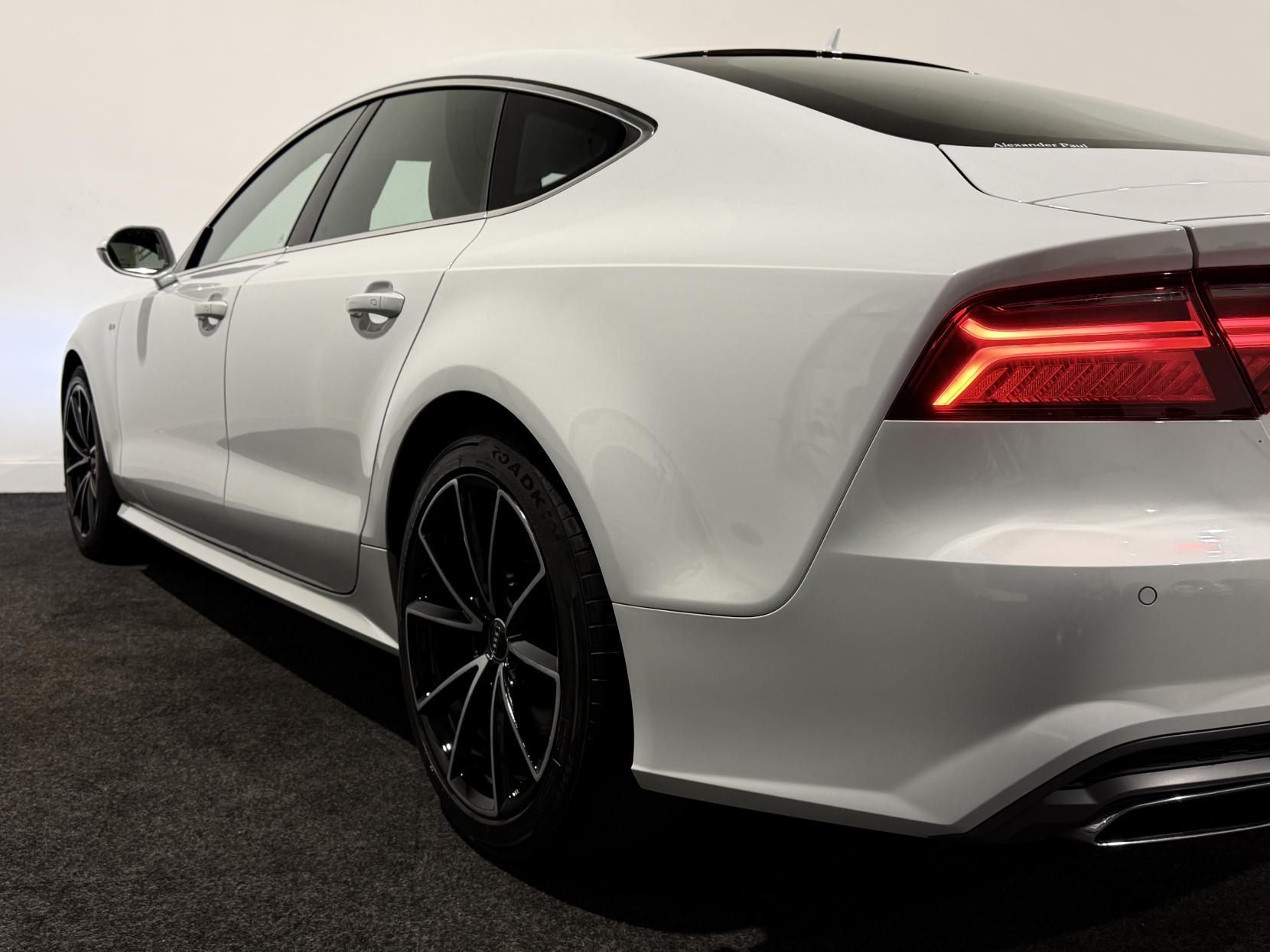 Audi A7 3.0 TDI V6 ultra S line Sportback 5dr Diesel S Tronic Euro 6 (s/s) (218 ps)