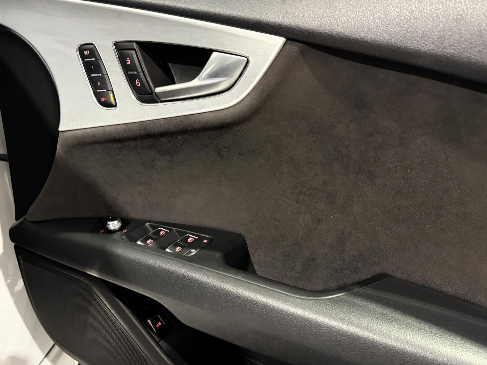 Audi A7 3.0 TDI V6 ultra S line Sportback 5dr Diesel S Tronic Euro 6 (s/s) (218 ps)