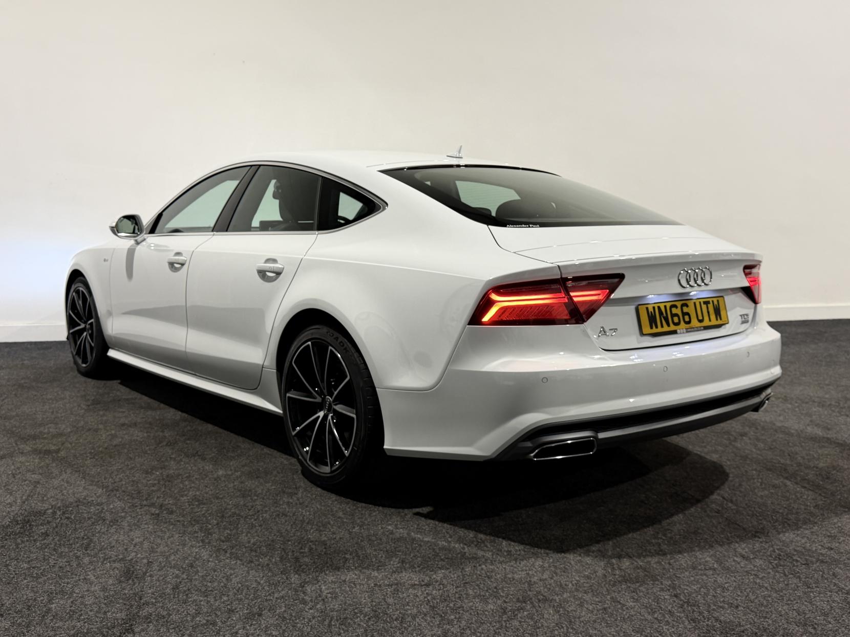 Audi A7 3.0 TDI V6 ultra S line Sportback 5dr Diesel S Tronic Euro 6 (s/s) (218 ps)