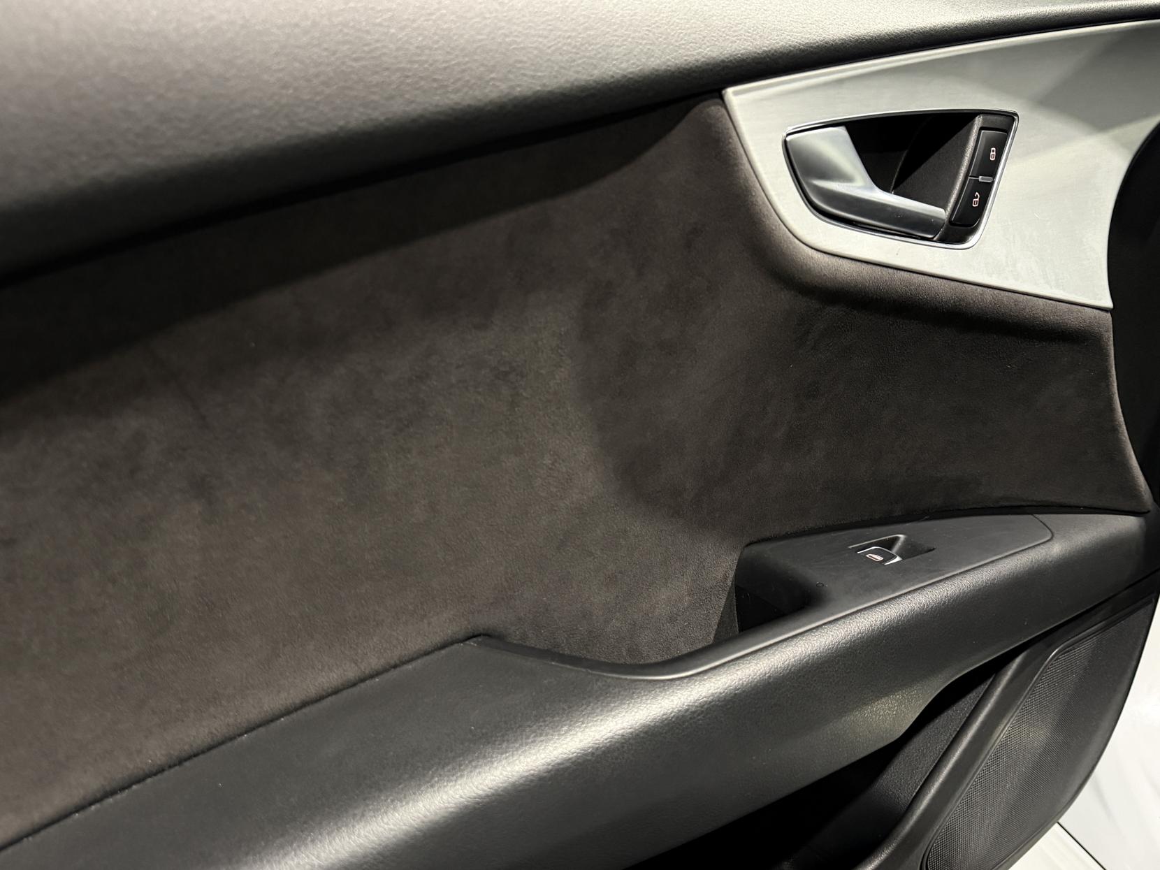 Audi A7 3.0 TDI V6 ultra S line Sportback 5dr Diesel S Tronic Euro 6 (s/s) (218 ps)