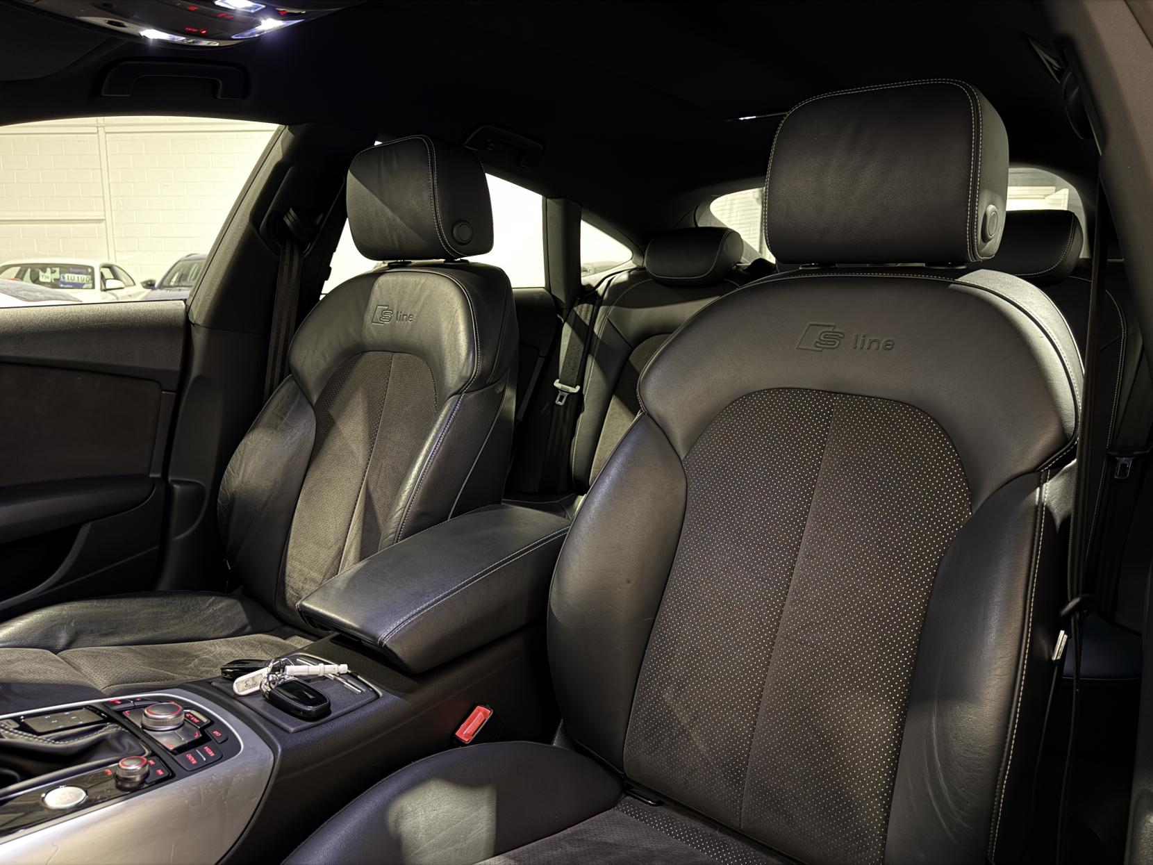 Audi A7 3.0 TDI V6 ultra S line Sportback 5dr Diesel S Tronic Euro 6 (s/s) (218 ps)