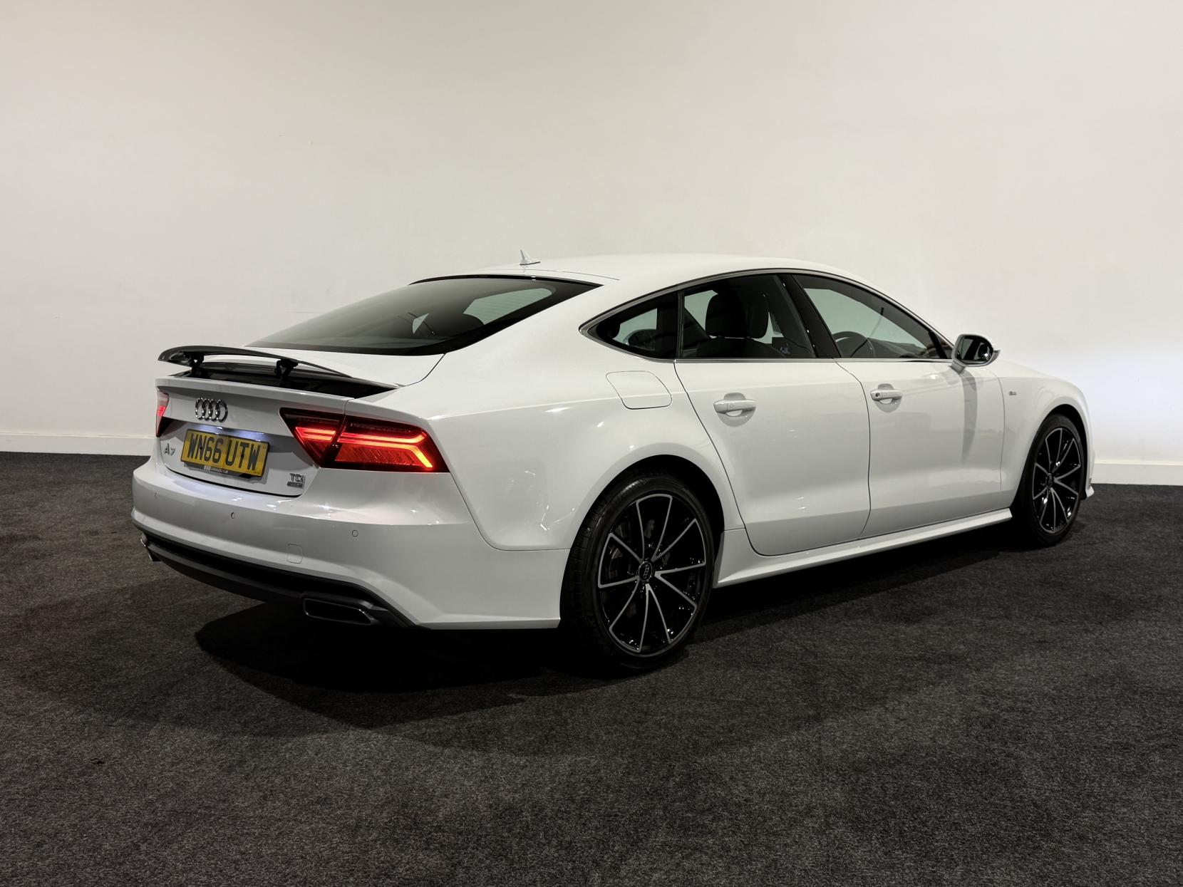 Audi A7 3.0 TDI V6 ultra S line Sportback 5dr Diesel S Tronic Euro 6 (s/s) (218 ps)