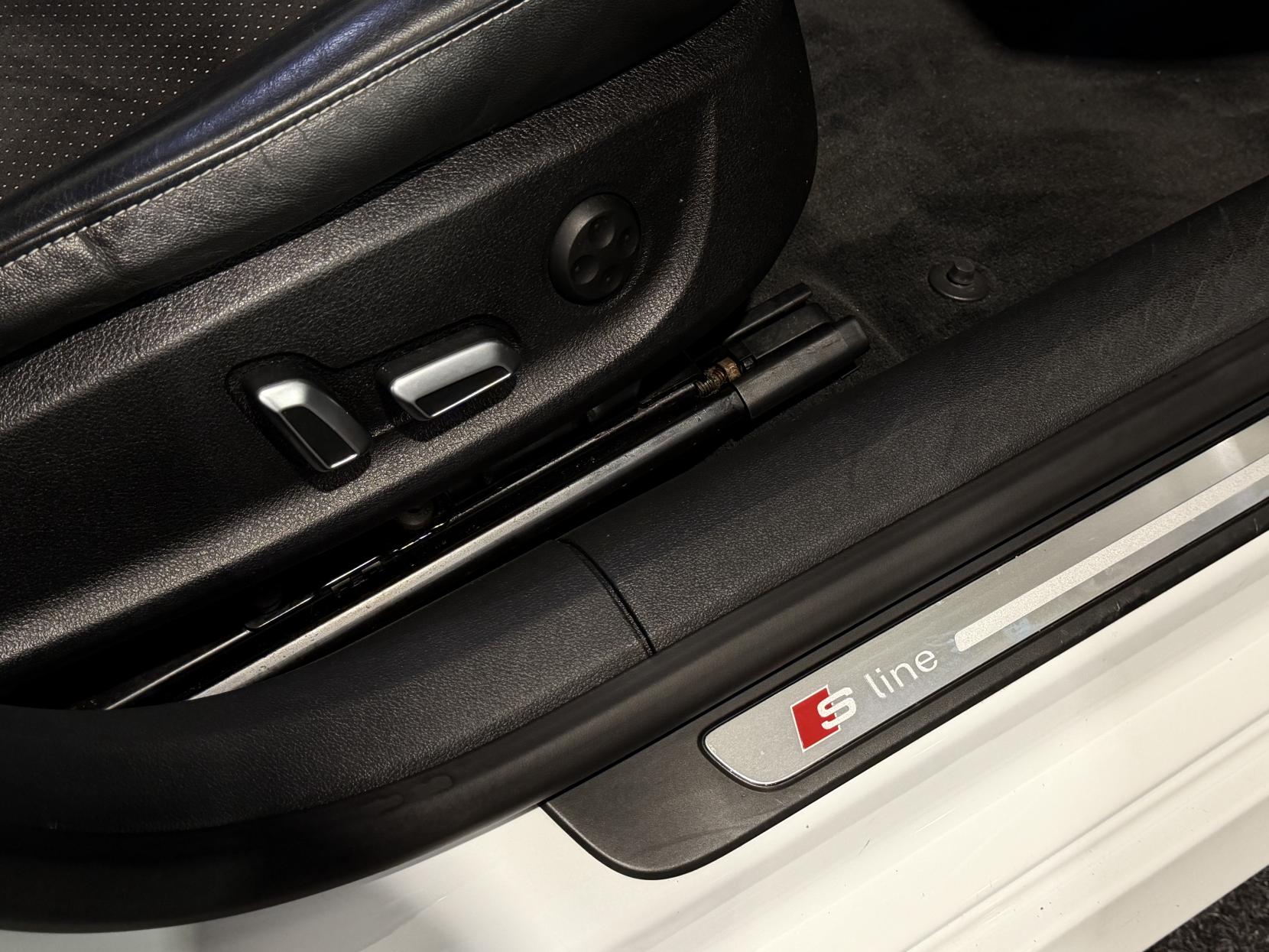 Audi A7 3.0 TDI V6 ultra S line Sportback 5dr Diesel S Tronic Euro 6 (s/s) (218 ps)