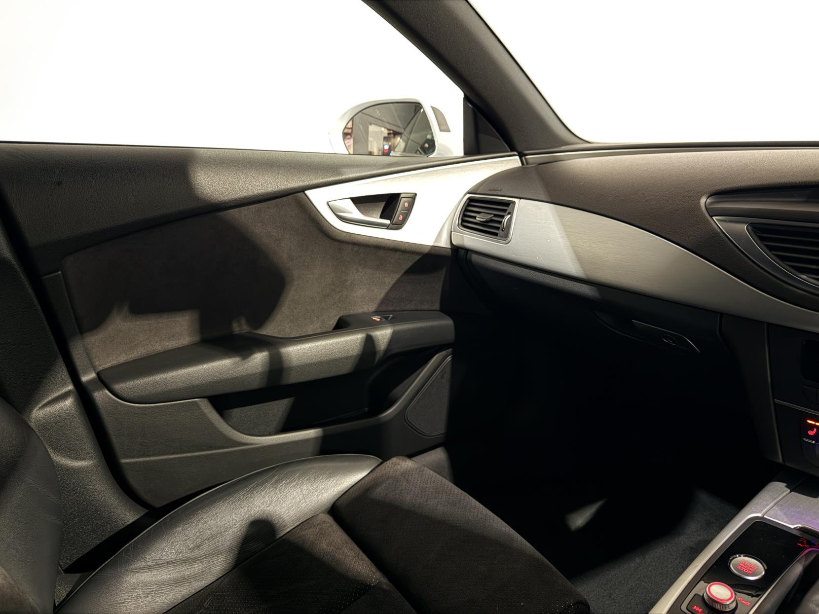 Audi A7 3.0 TDI V6 ultra S line Sportback 5dr Diesel S Tronic Euro 6 (s/s) (218 ps)