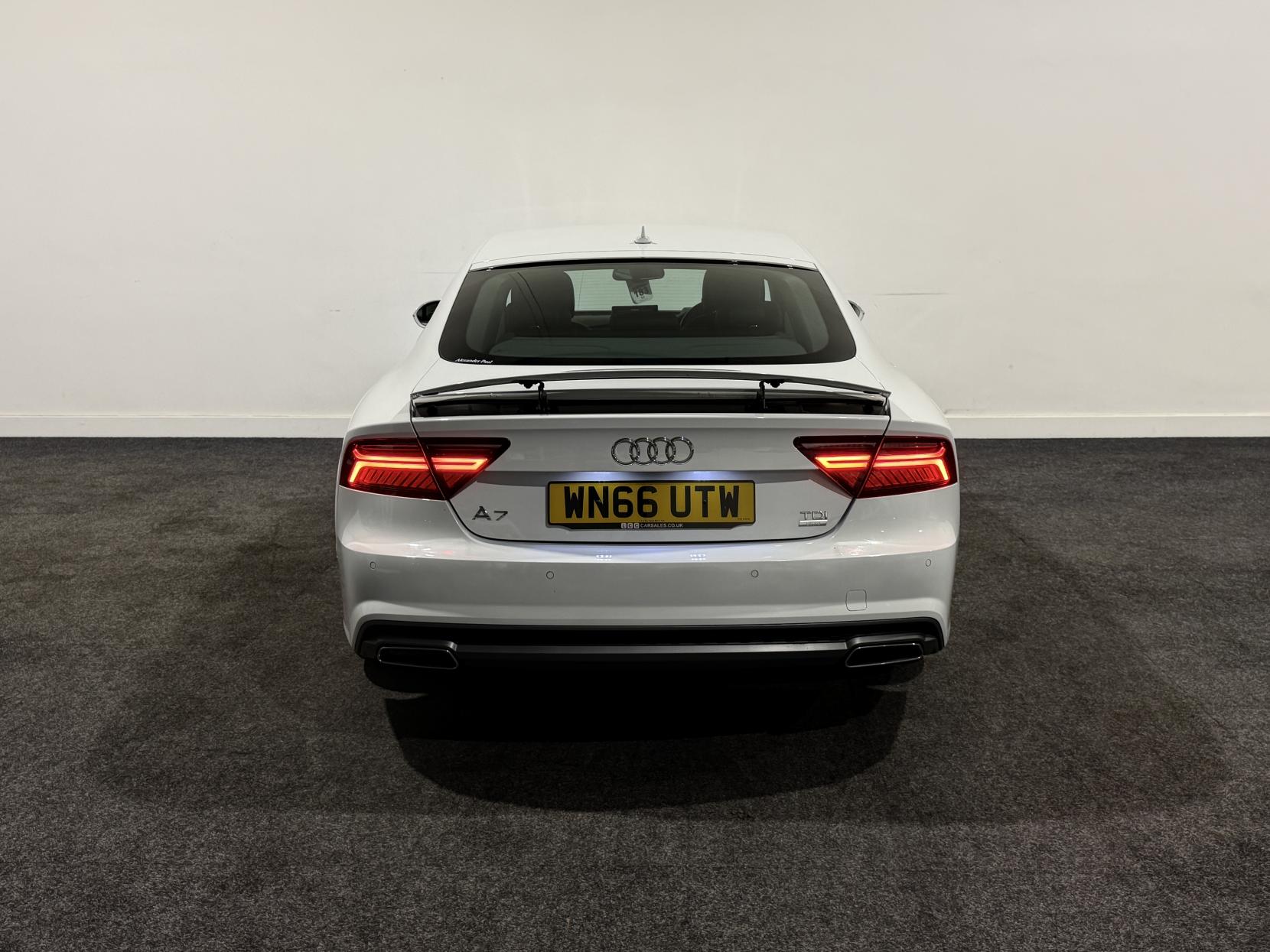 Audi A7 3.0 TDI V6 ultra S line Sportback 5dr Diesel S Tronic Euro 6 (s/s) (218 ps)