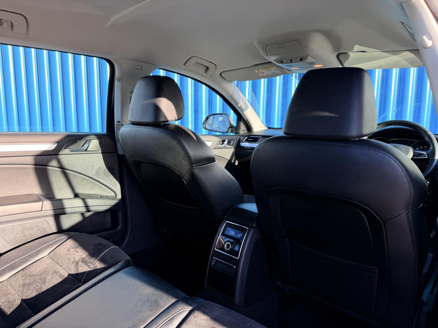 Skoda Superb 2.0 TDI SE Estate 5dr Diesel Manual Euro 5 (s/s) (170 ps)