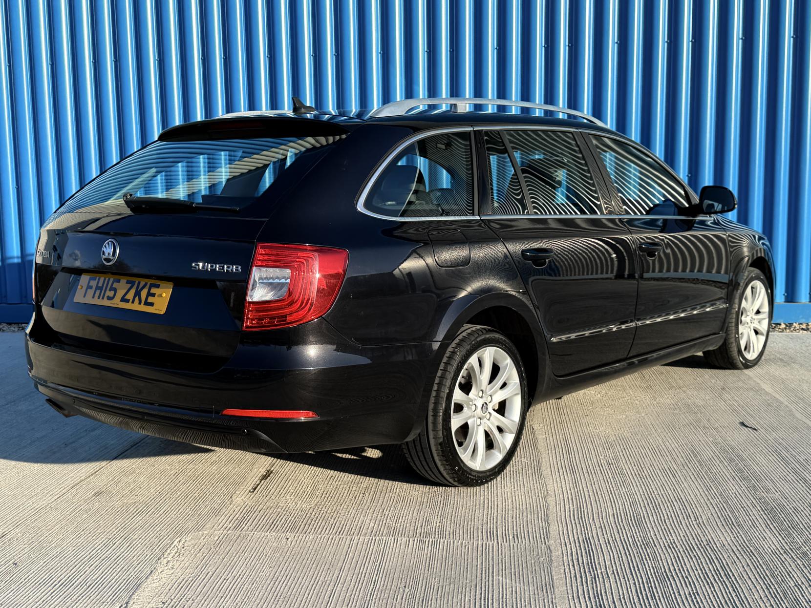 Skoda Superb 2.0 TDI SE Estate 5dr Diesel Manual Euro 5 (s/s) (170 ps)