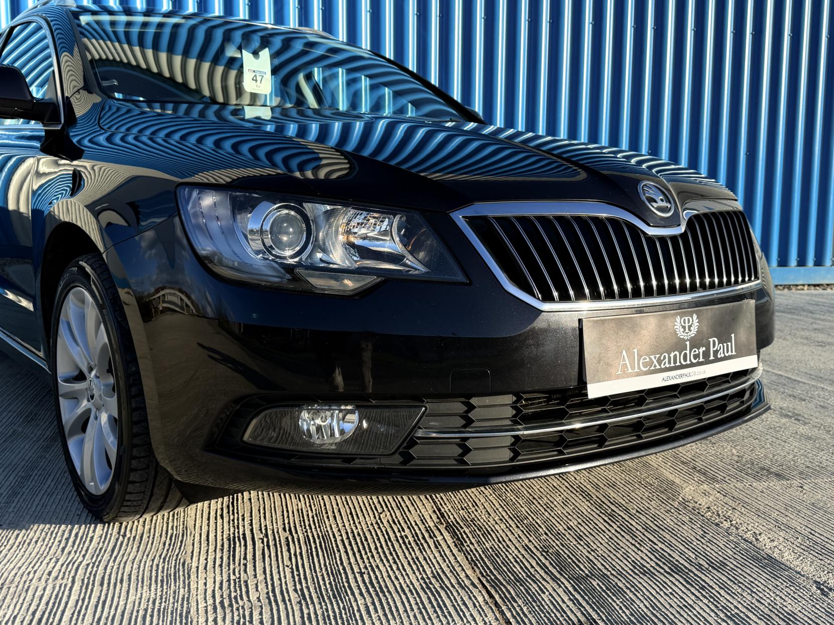 Skoda Superb 2.0 TDI SE Estate 5dr Diesel Manual Euro 5 (s/s) (170 ps)