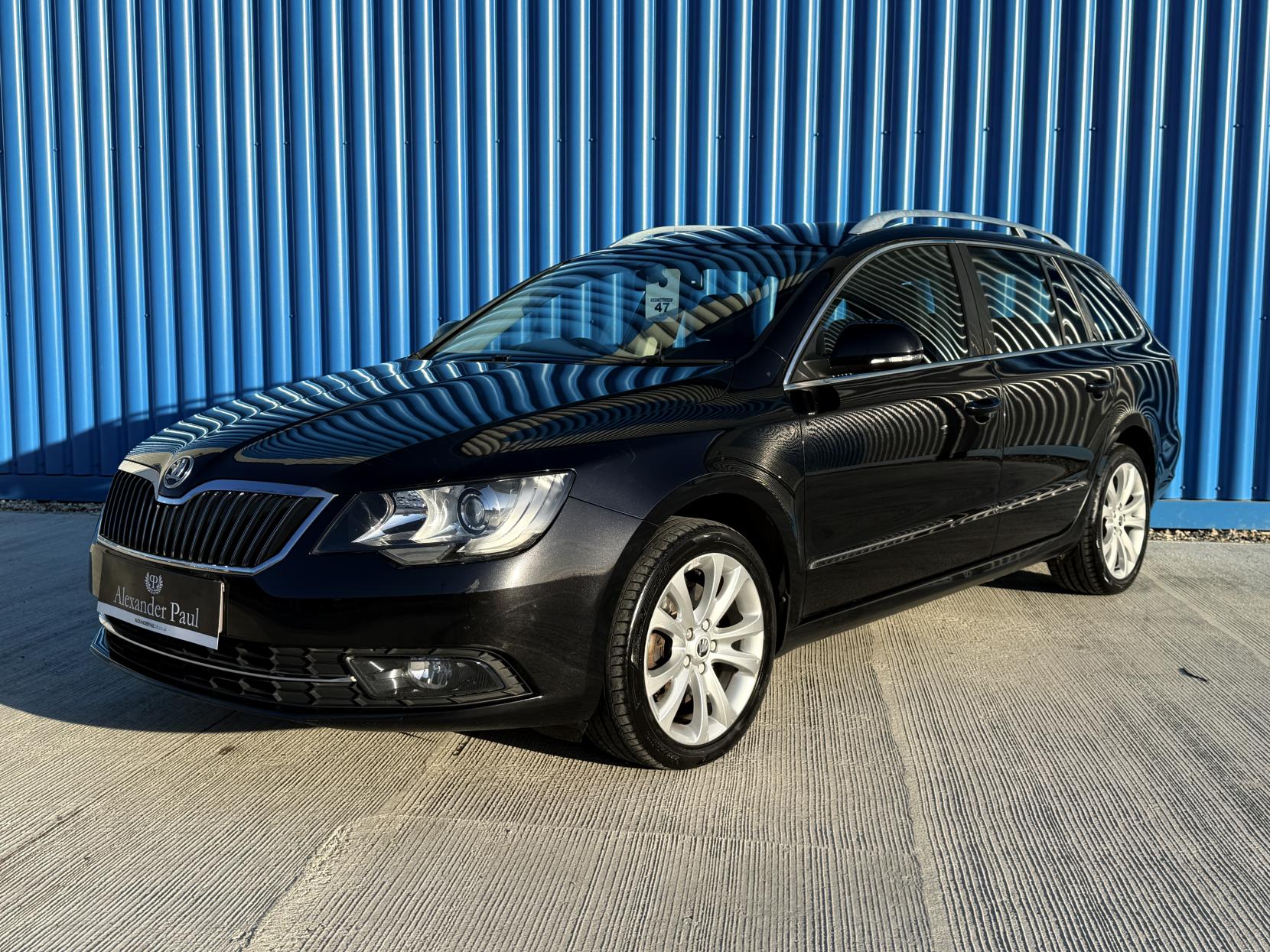 Skoda Superb 2.0 TDI SE Estate 5dr Diesel Manual Euro 5 (s/s) (170 ps)