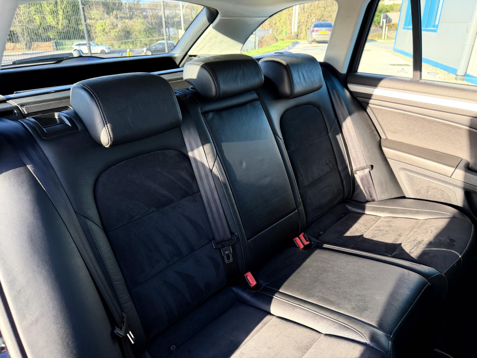 Skoda Superb 2.0 TDI SE Estate 5dr Diesel Manual Euro 5 (s/s) (170 ps)