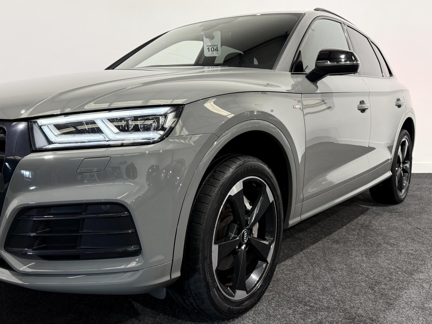 Audi Q5 2.0 TDI 40 Black Edition SUV 5dr Diesel S Tronic quattro Euro 6 (s/s) (190 ps)
