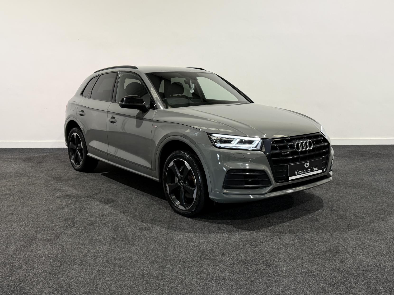 Audi Q5 2.0 TDI 40 Black Edition SUV 5dr Diesel S Tronic quattro Euro 6 (s/s) (190 ps)