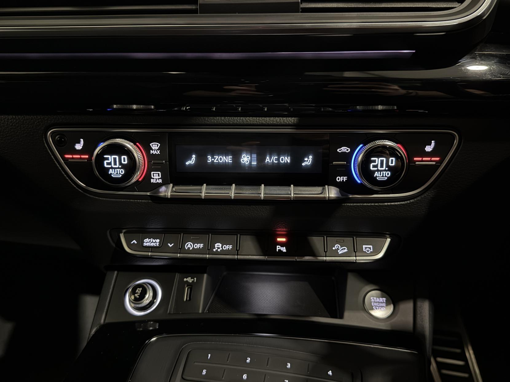 Audi Q5 2.0 TDI 40 Black Edition SUV 5dr Diesel S Tronic quattro Euro 6 (s/s) (190 ps)