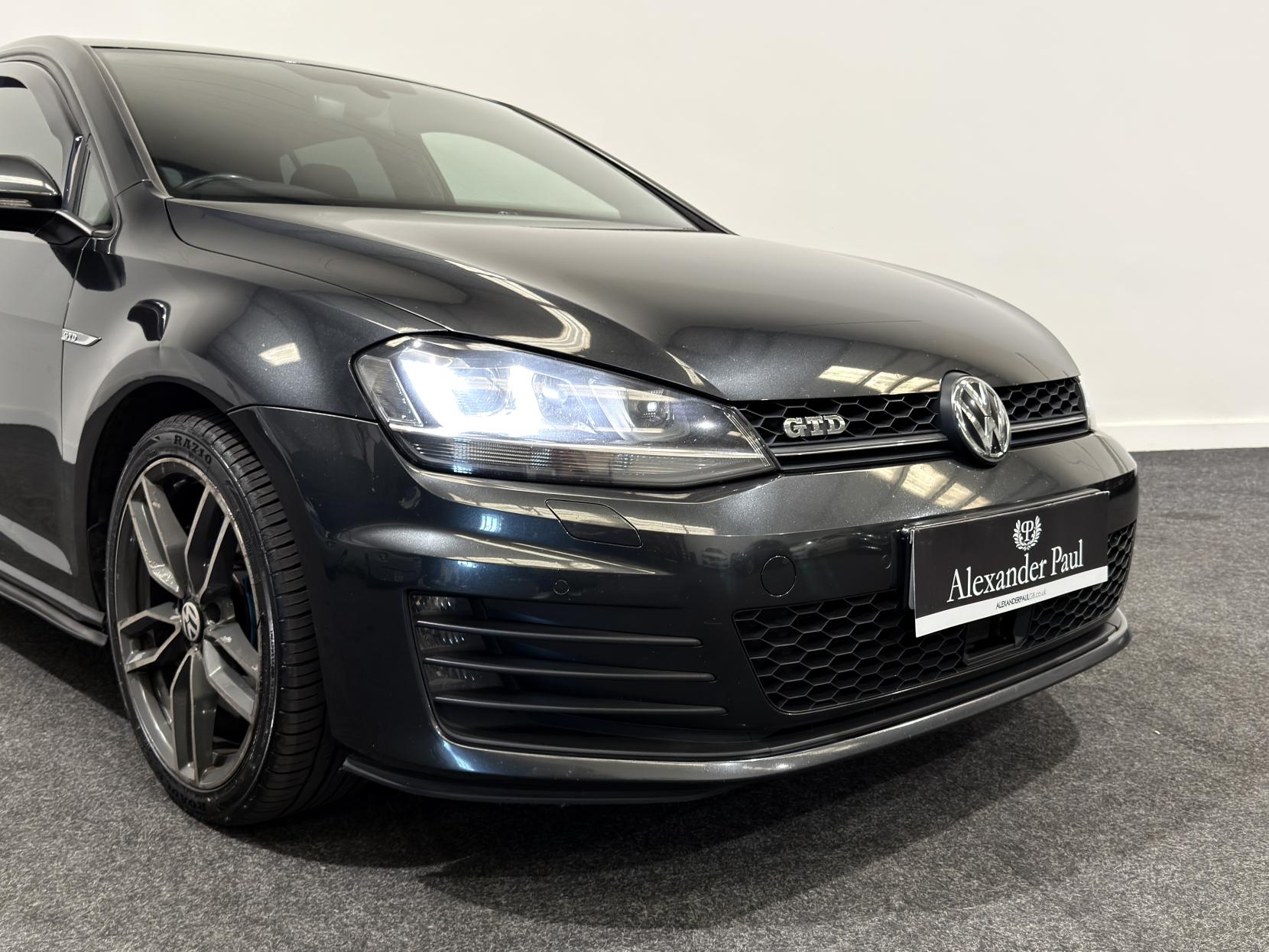 Volkswagen Golf 2.0 TDI BlueMotion Tech GTD Hatchback 5dr Diesel Manual Euro 6 (s/s) (184 ps)