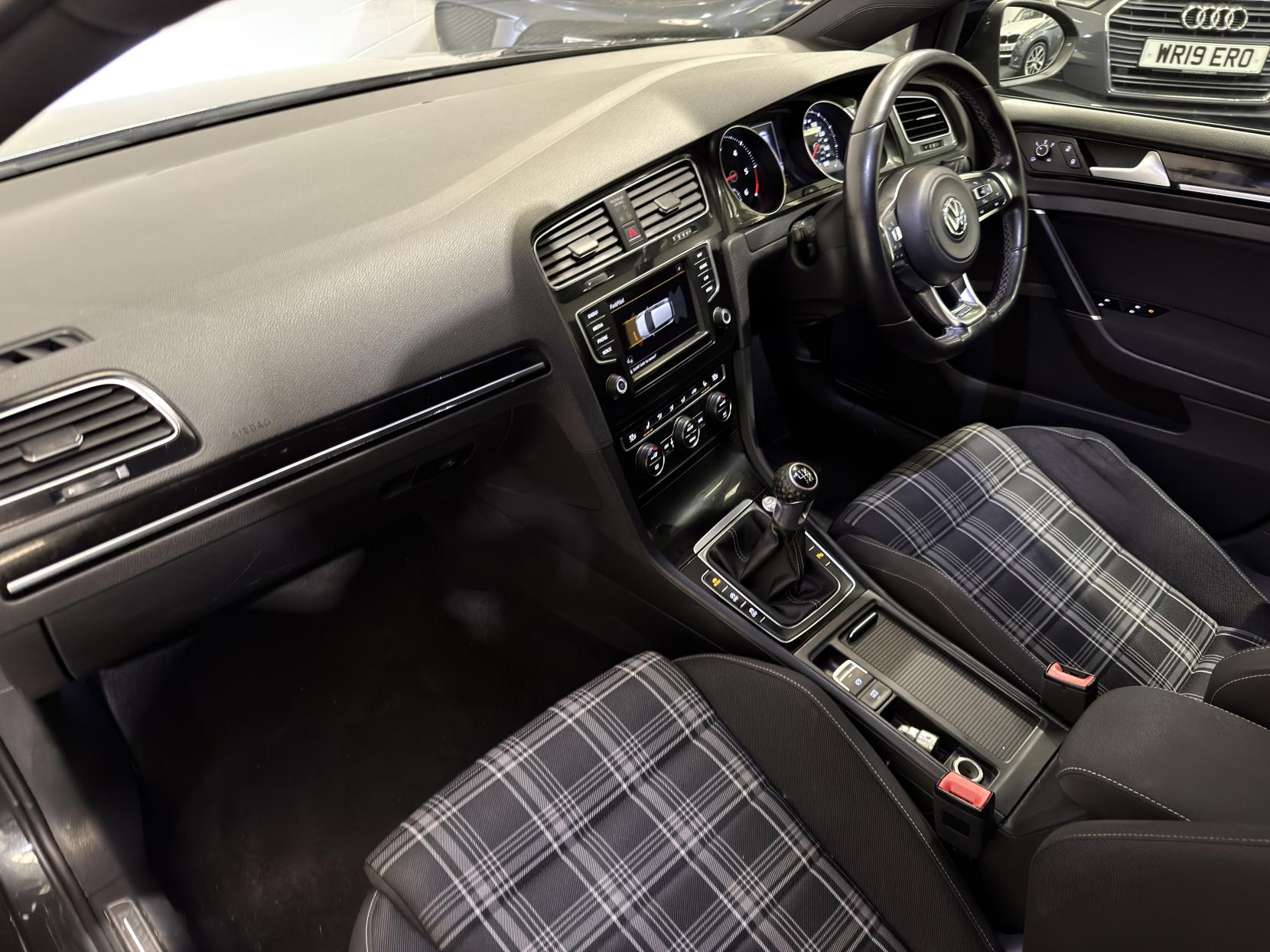 Volkswagen Golf 2.0 TDI BlueMotion Tech GTD Hatchback 5dr Diesel Manual Euro 6 (s/s) (184 ps)