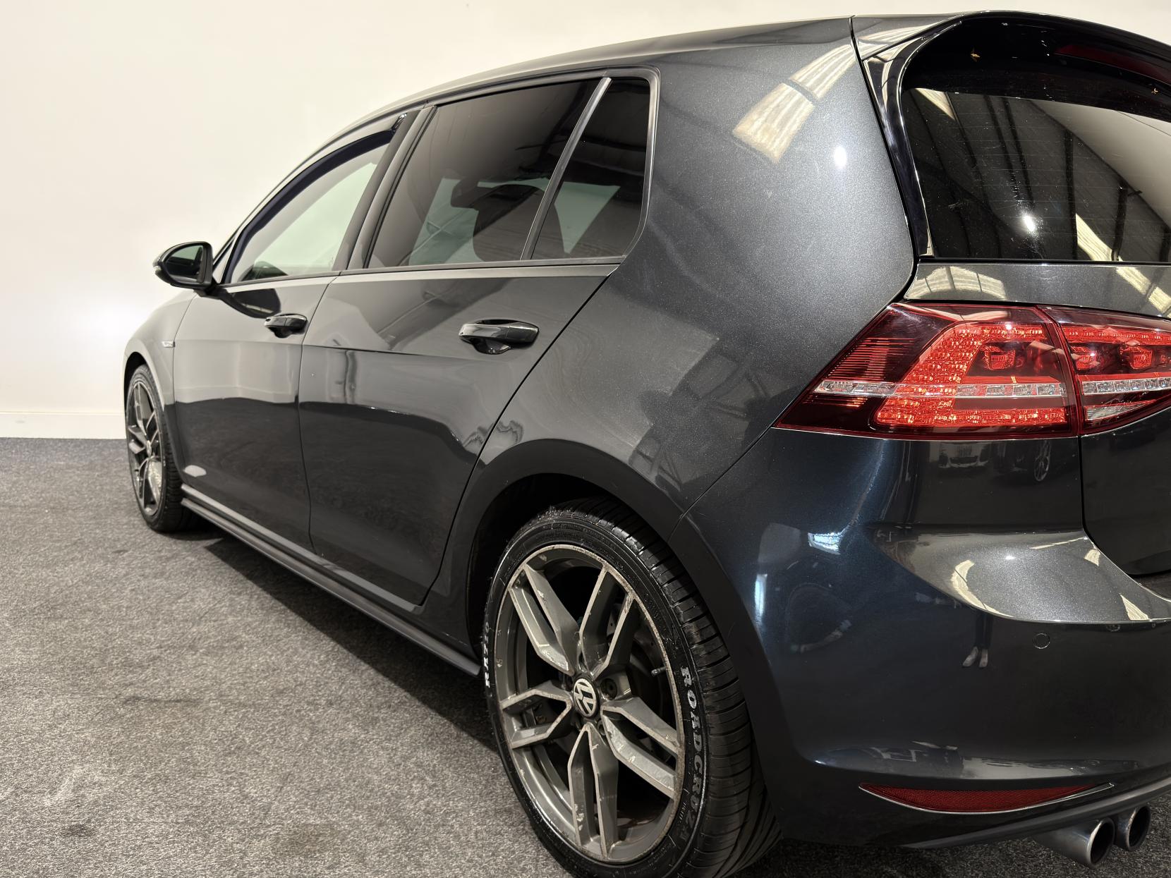 Volkswagen Golf 2.0 TDI BlueMotion Tech GTD Hatchback 5dr Diesel Manual Euro 6 (s/s) (184 ps)
