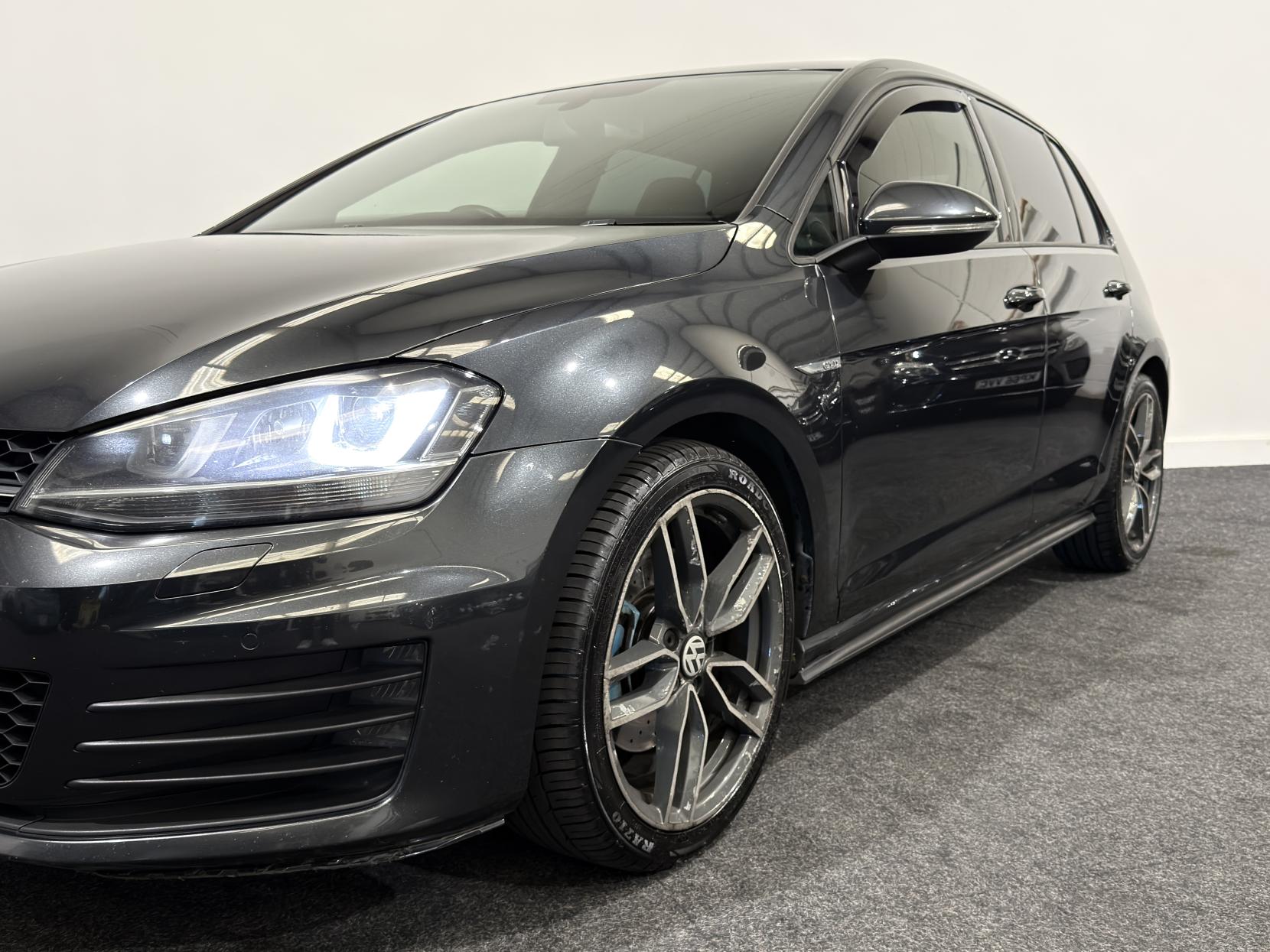 Volkswagen Golf 2.0 TDI BlueMotion Tech GTD Hatchback 5dr Diesel Manual Euro 6 (s/s) (184 ps)