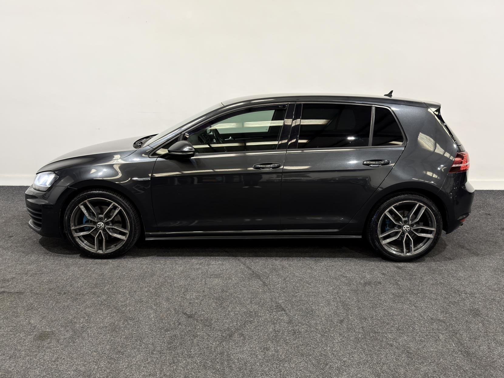 Volkswagen Golf 2.0 TDI BlueMotion Tech GTD Hatchback 5dr Diesel Manual Euro 6 (s/s) (184 ps)