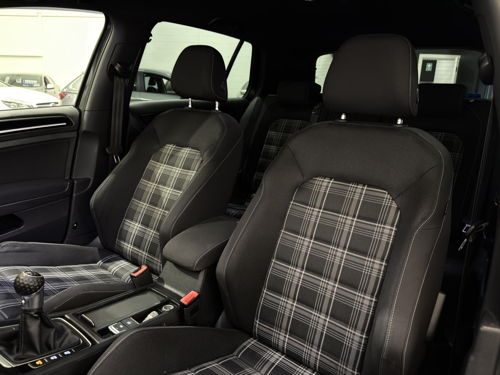 Volkswagen Golf 2.0 TDI BlueMotion Tech GTD Hatchback 5dr Diesel Manual Euro 6 (s/s) (184 ps)