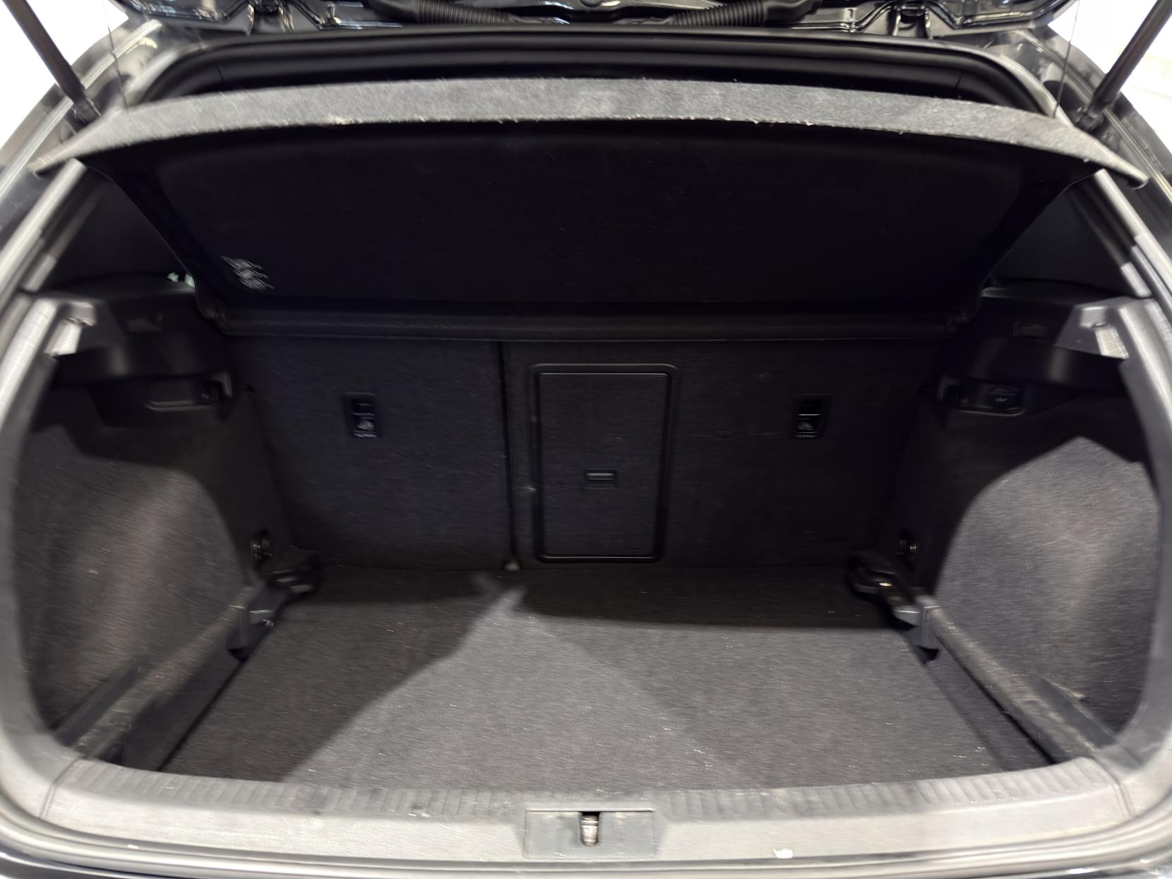Volkswagen Golf 2.0 TDI BlueMotion Tech GTD Hatchback 5dr Diesel Manual Euro 6 (s/s) (184 ps)