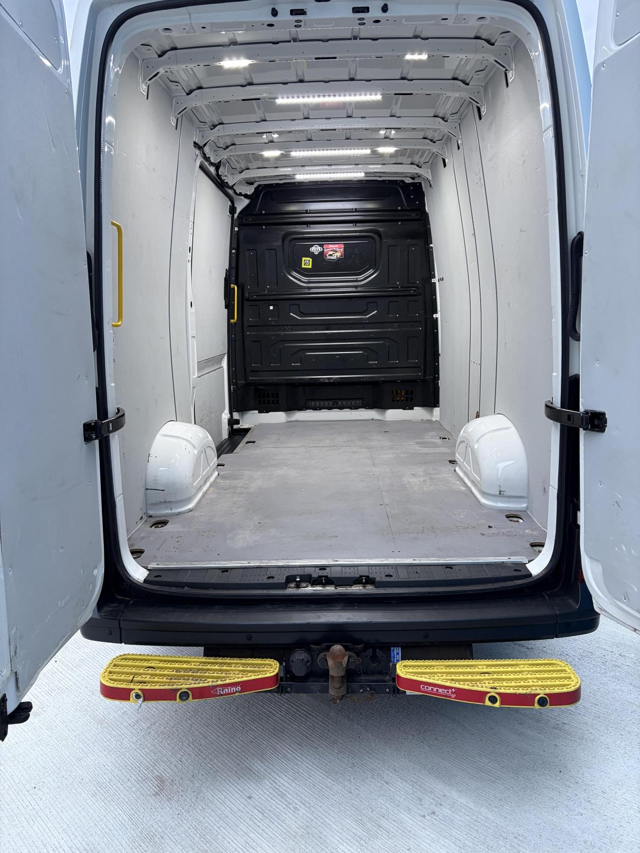 MAN TGE 2.0 3140d Panel Van 5dr Diesel Manual FWD Standard Medium Roof Euro 6 (s/s) (140 ps)