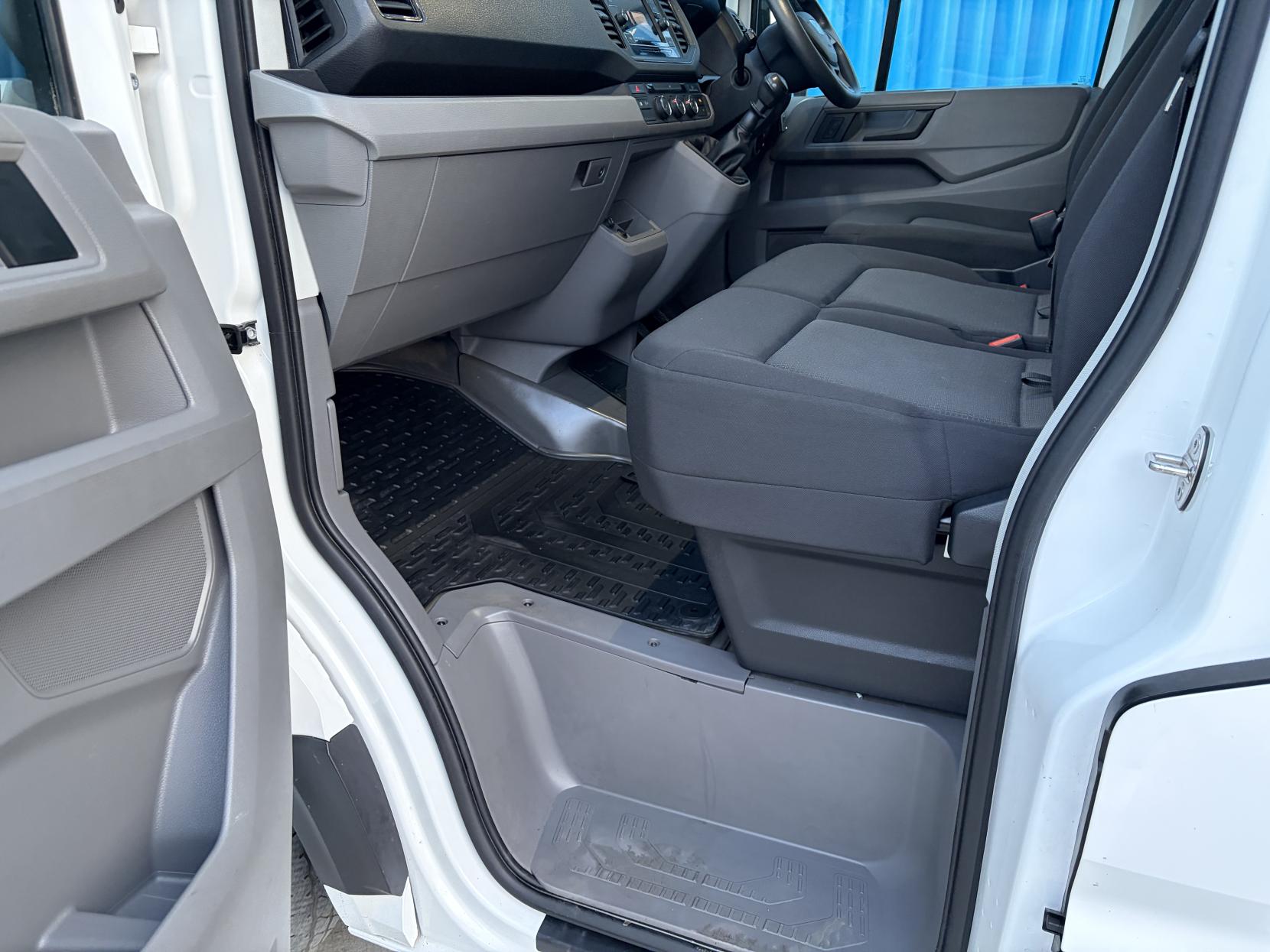 MAN TGE 2.0 3140d Panel Van 5dr Diesel Manual FWD Standard Medium Roof Euro 6 (s/s) (140 ps)