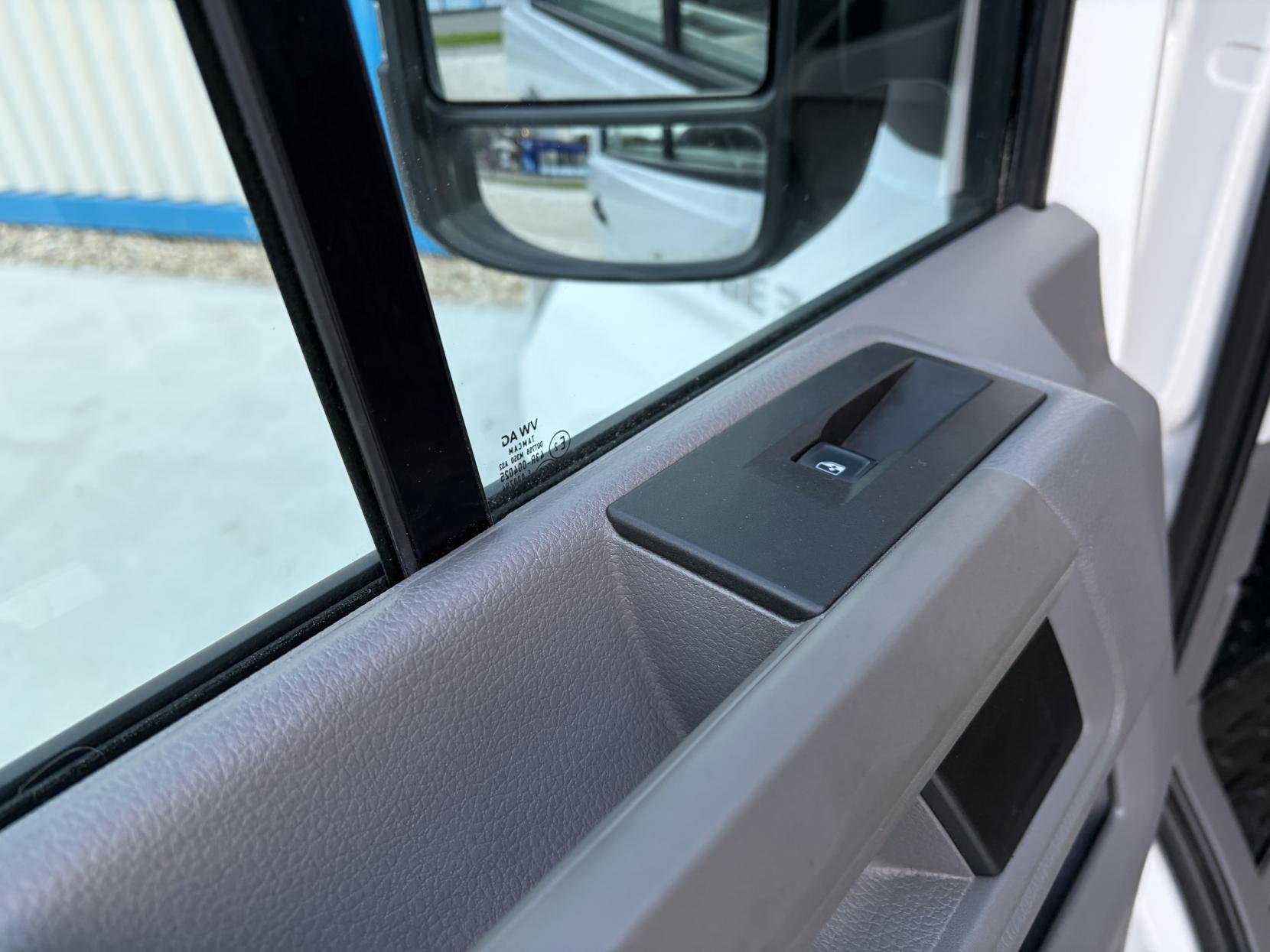 MAN TGE 2.0 3140d Panel Van 5dr Diesel Manual FWD Standard Medium Roof Euro 6 (s/s) (140 ps)