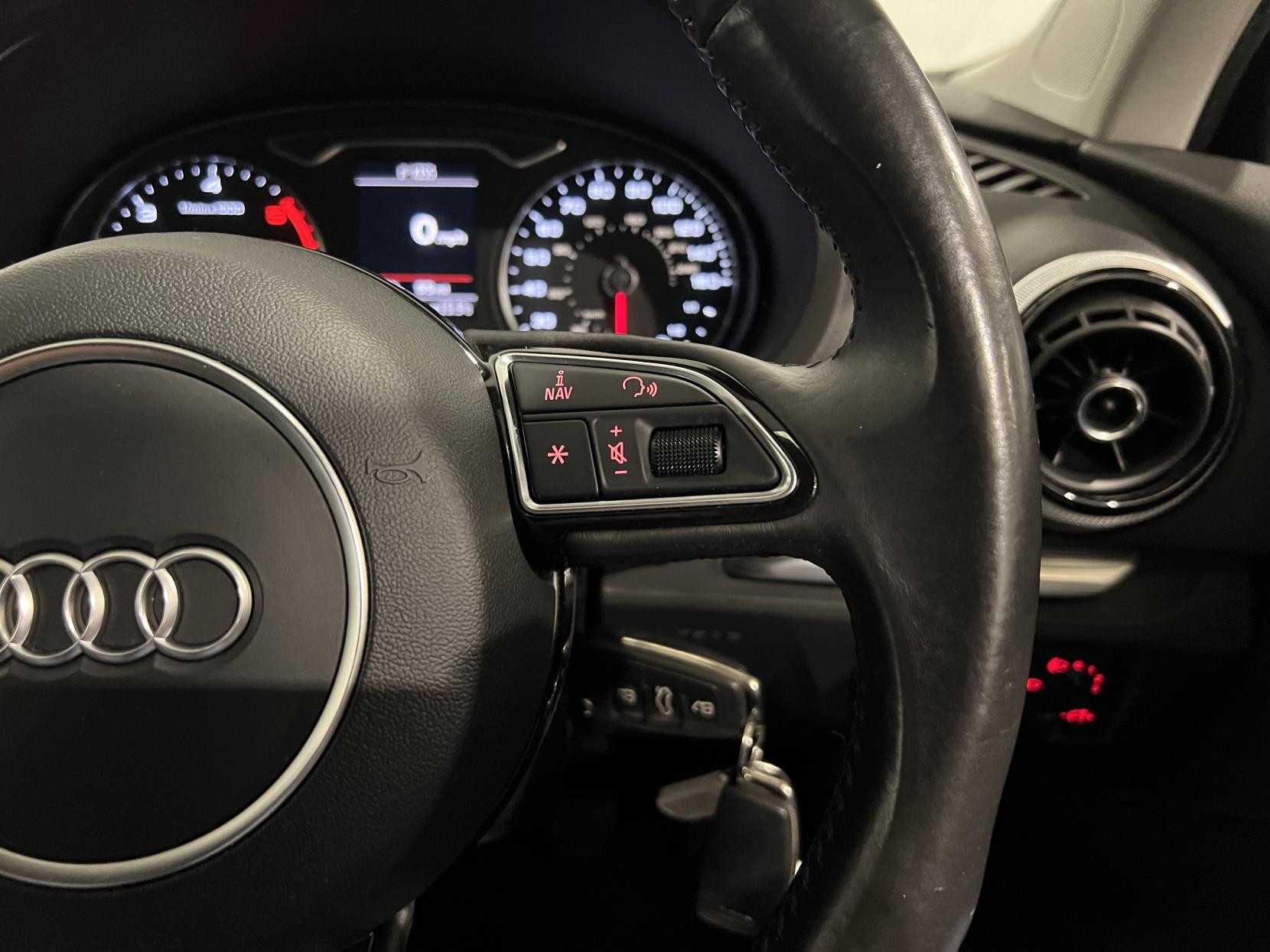 Audi A3 1.6 TDI Sport Hatchback 3dr Diesel Manual Euro 5 (s/s) (105 ps)